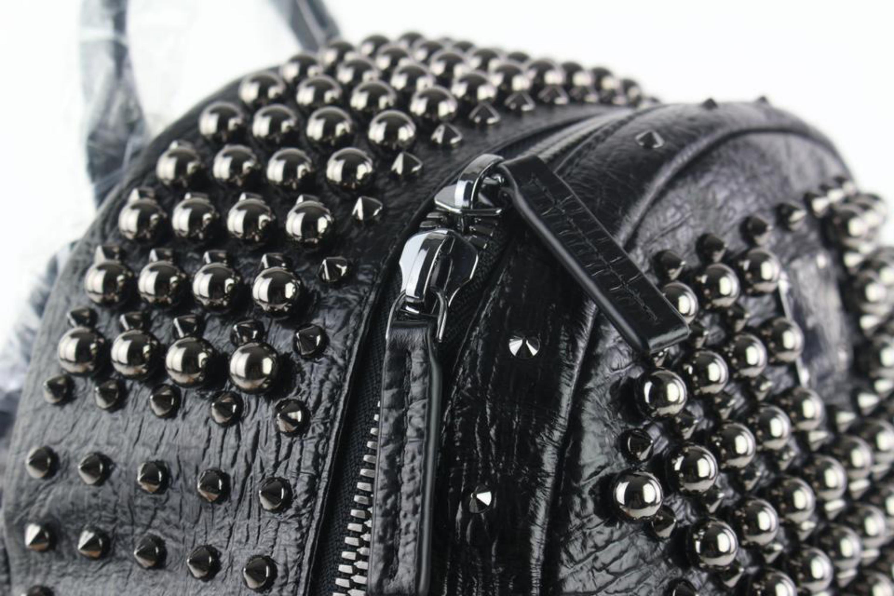 MCM Stark Pearl Stud 2mcz1016 Black Leather Backpack For Sale 7