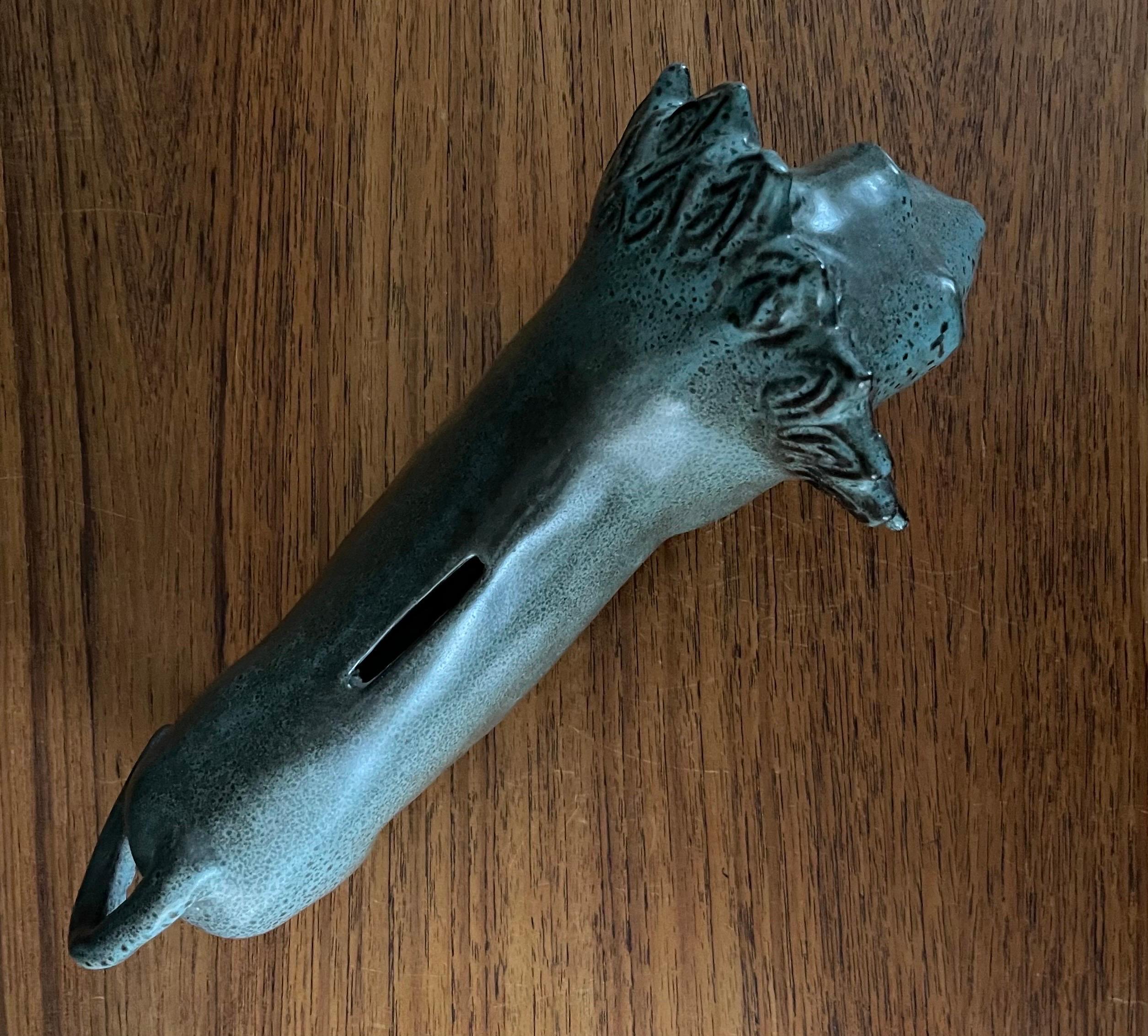 XX secolo Banca del Leone in gres MCM di David Gil per Bennington Pottery in vendita
