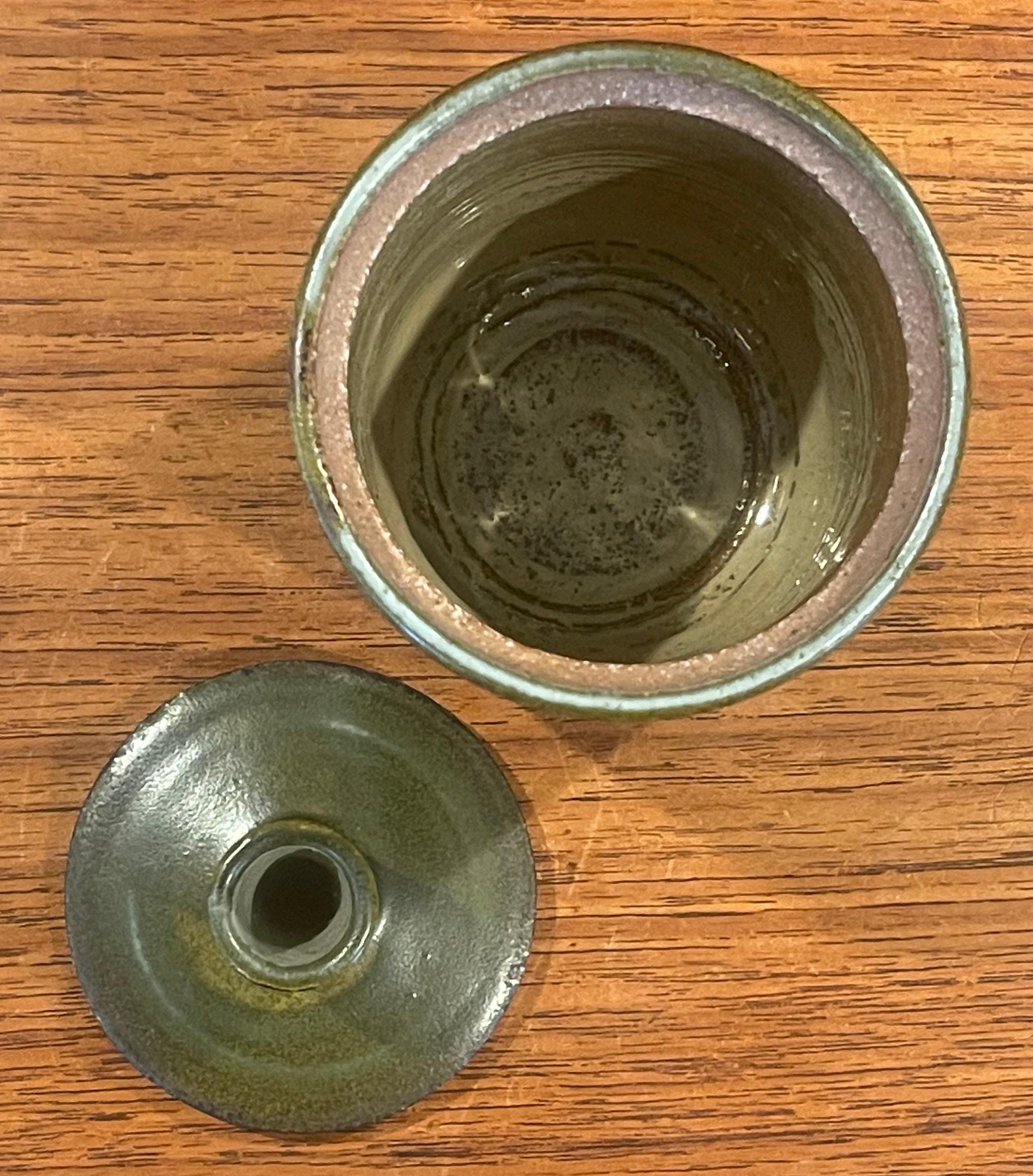 MCM Stoneware Studio Pottery Lidded Jar by Amy Donaldson For Sale 1