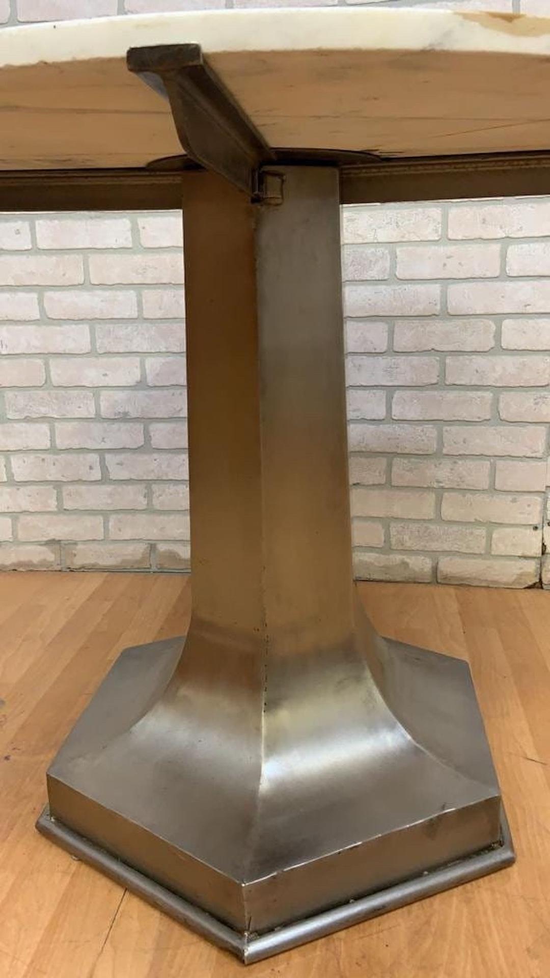 MCM Structural Metall Achteckiger Sockel mit Marmorplatte Cocktail Tisch (Chrom) im Angebot