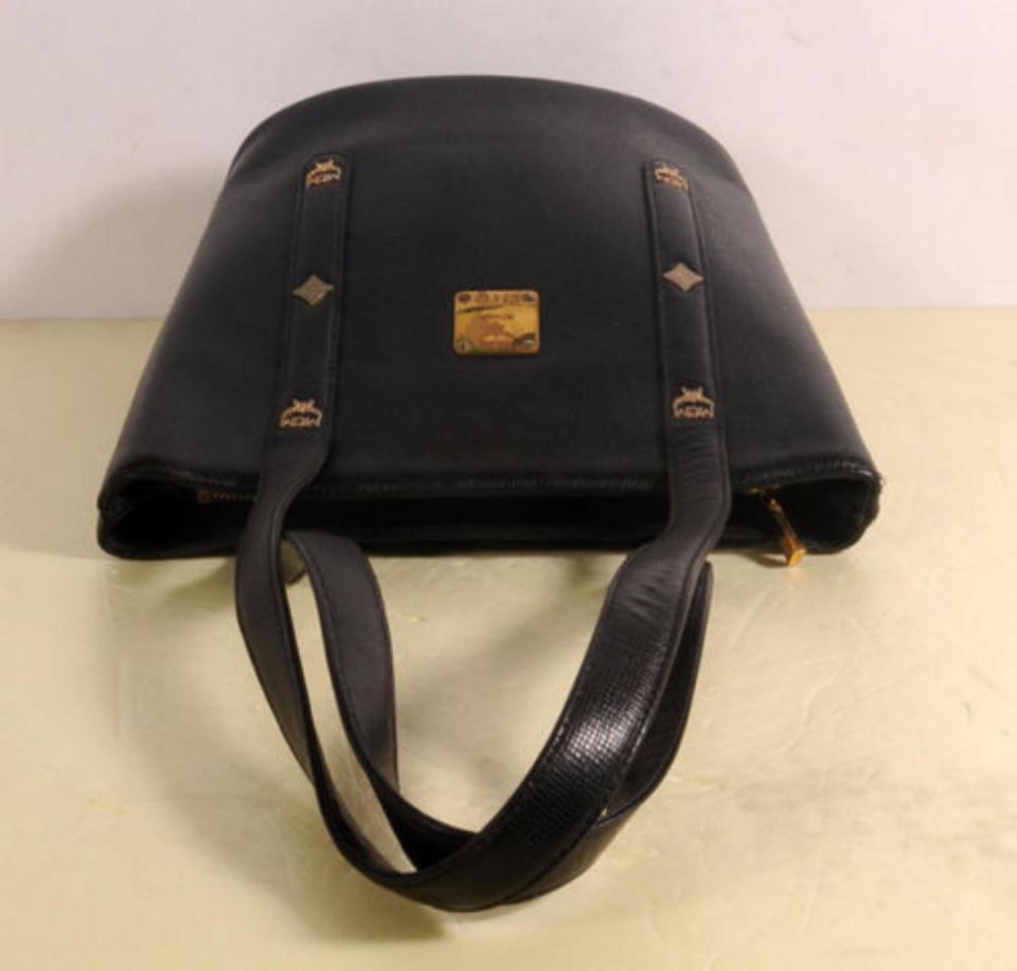 VERY GOOD VINTAGE CONDITION
(7/10 or B)
Includes Dust Bag
This item does not come with any extra accessories.
Please review photos for more details.
Color appearance may vary depending on your monitor settings.
SKU : 868497