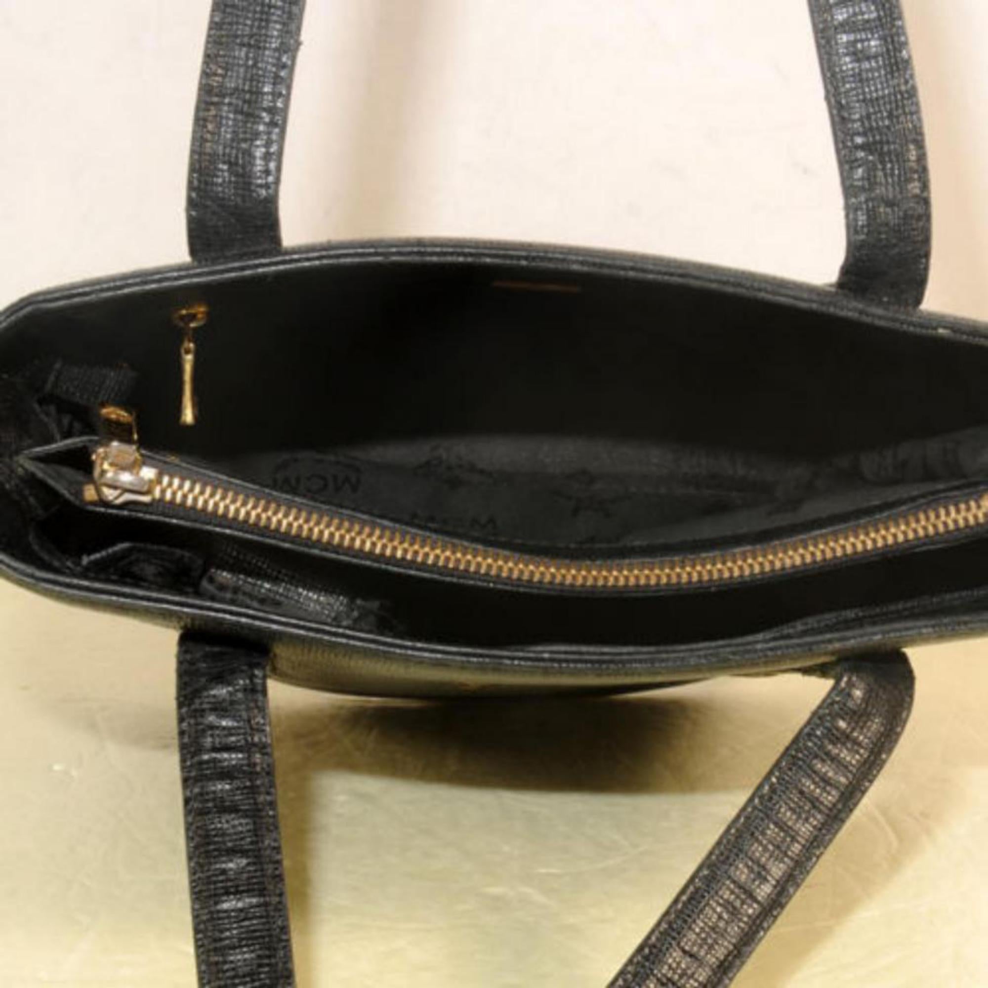 MCM Studded Bucket 868829 Black Leather Tote In Good Condition For Sale In Forest Hills, NY