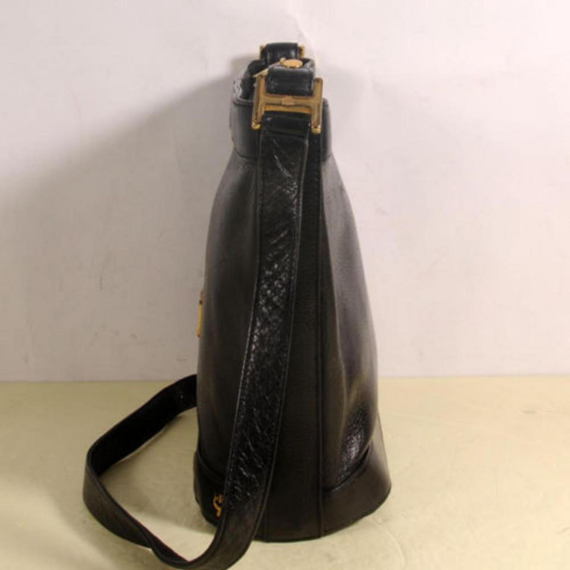 MCM Studded Messenger 868827 Black Leather Cross Body Bag For Sale 3