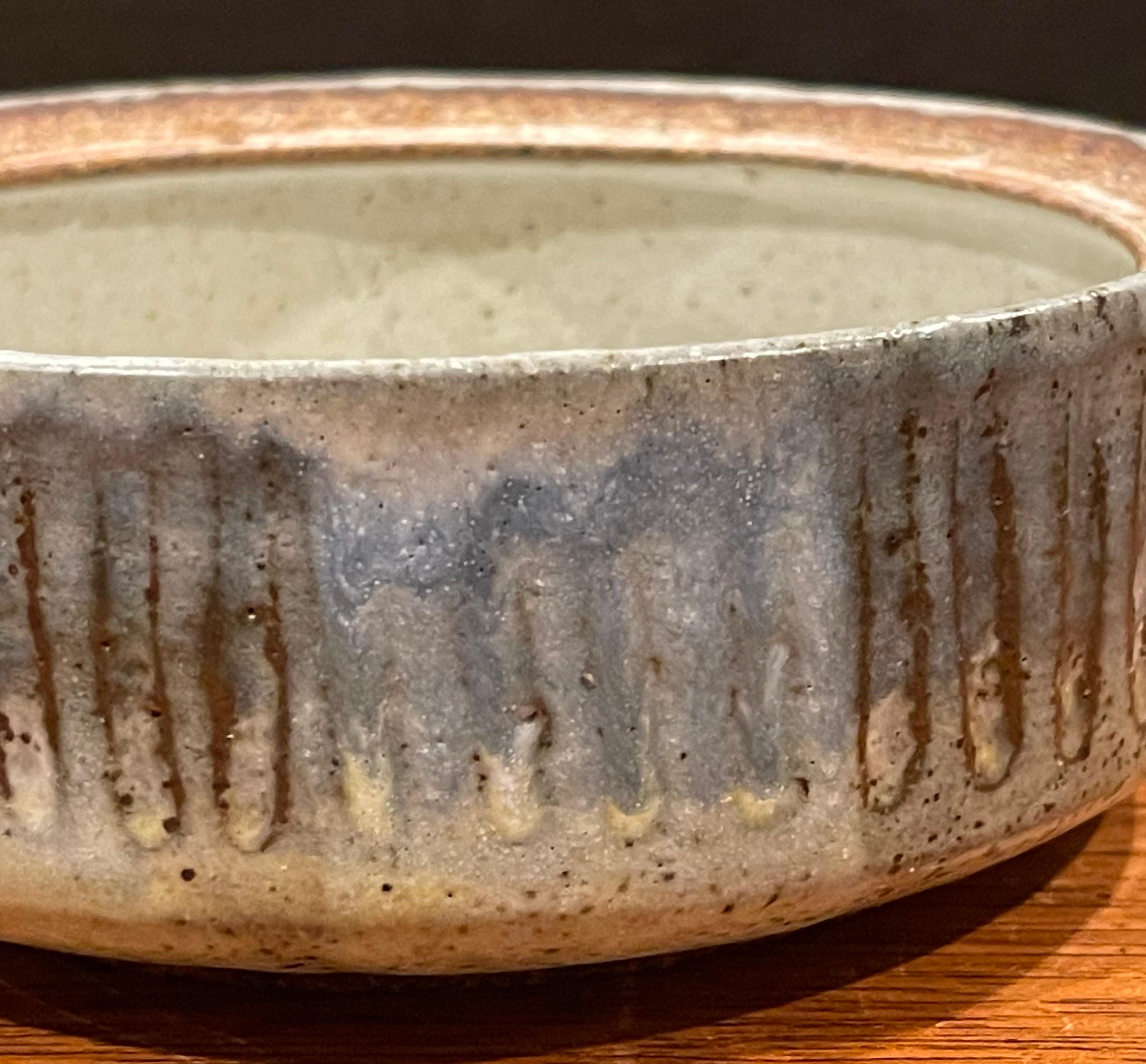MCM Studio Pottery Lidded Stoneware Vessel by Joel Edwards For Sale 8