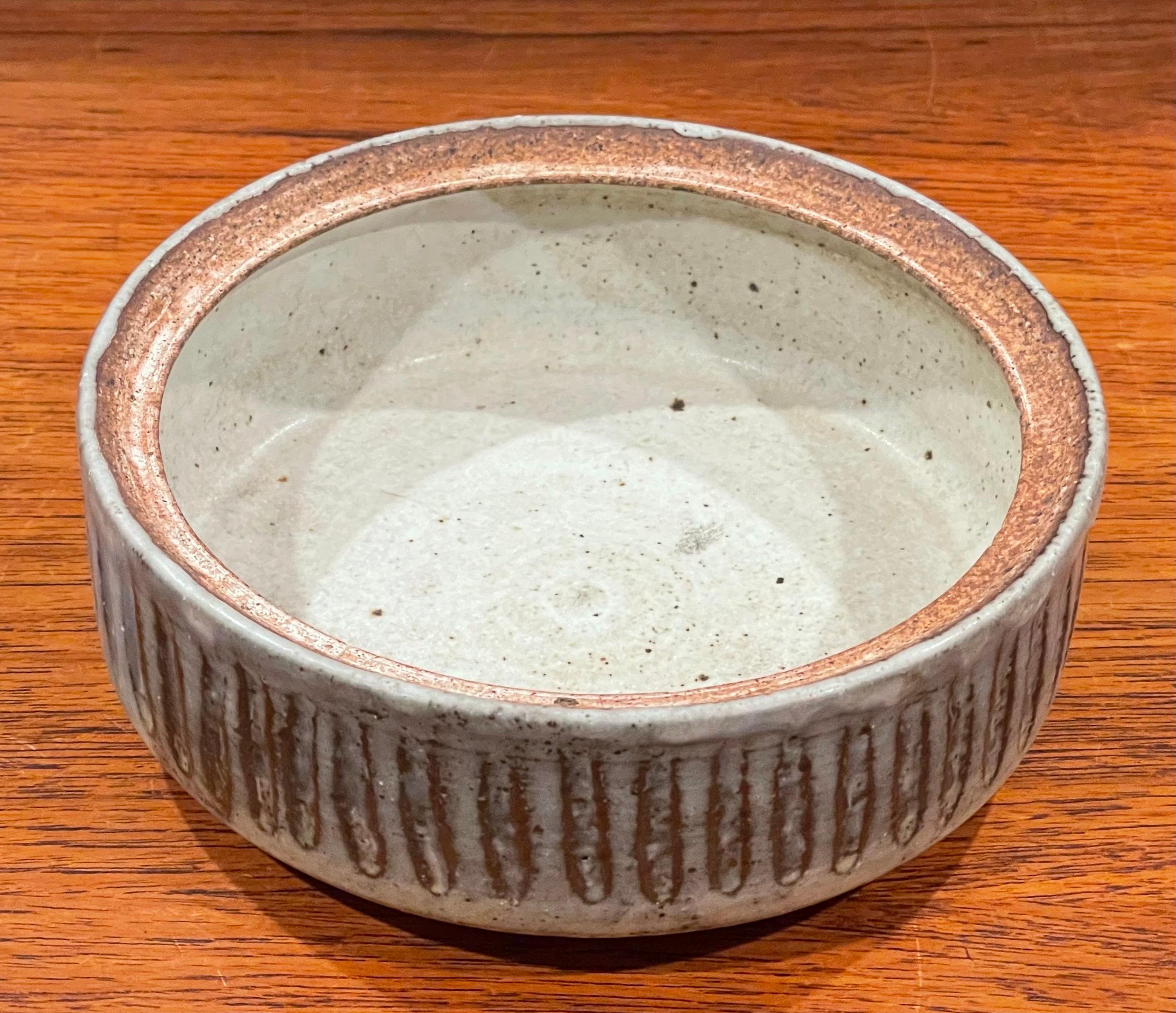 MCM Studio Pottery Lidded Stoneware Vessel by Joel Edwards For Sale 2