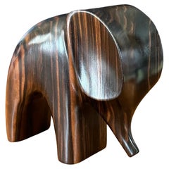 MCM Escultura de Elefante de Madera de Cebra Estilizada