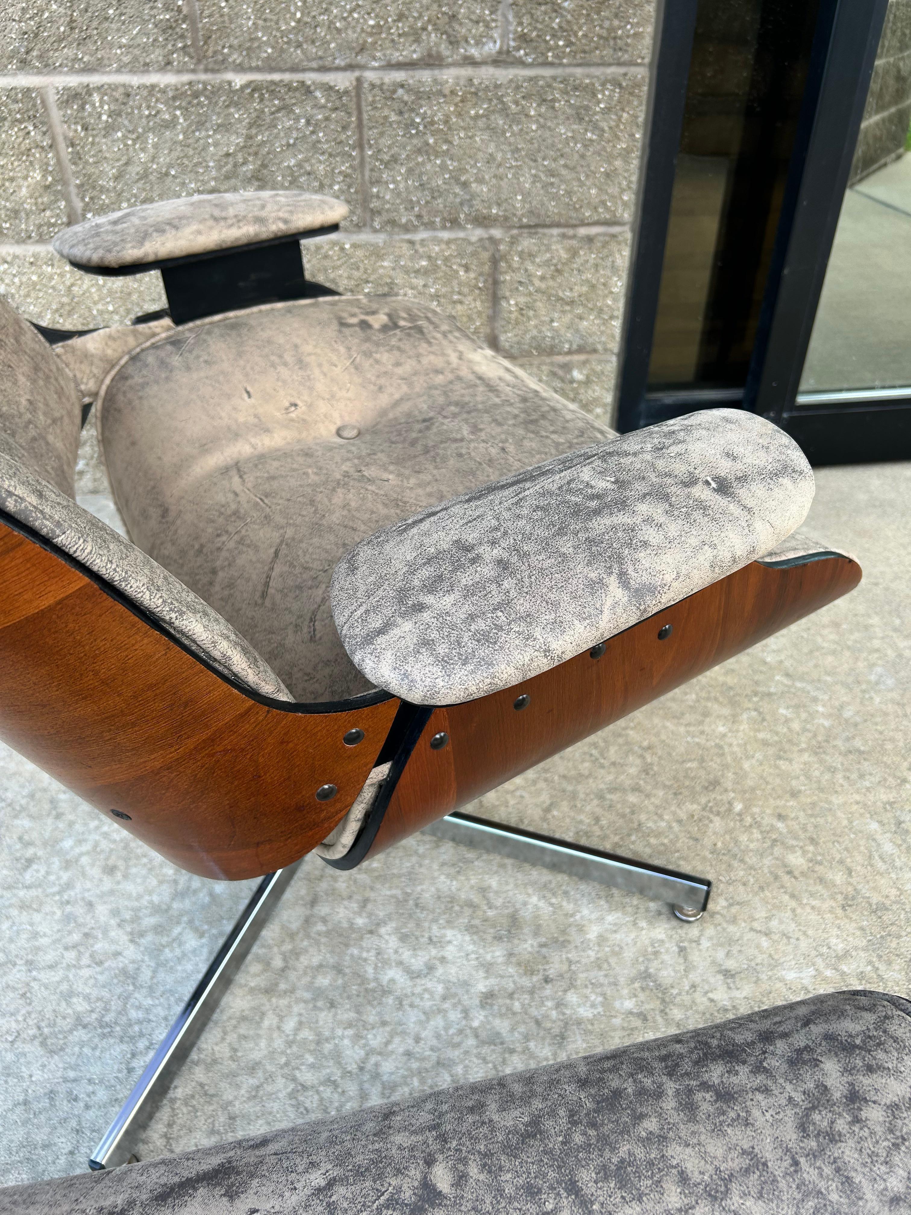 Silla giratoria y otomana MCM-Retapizada en venta 4