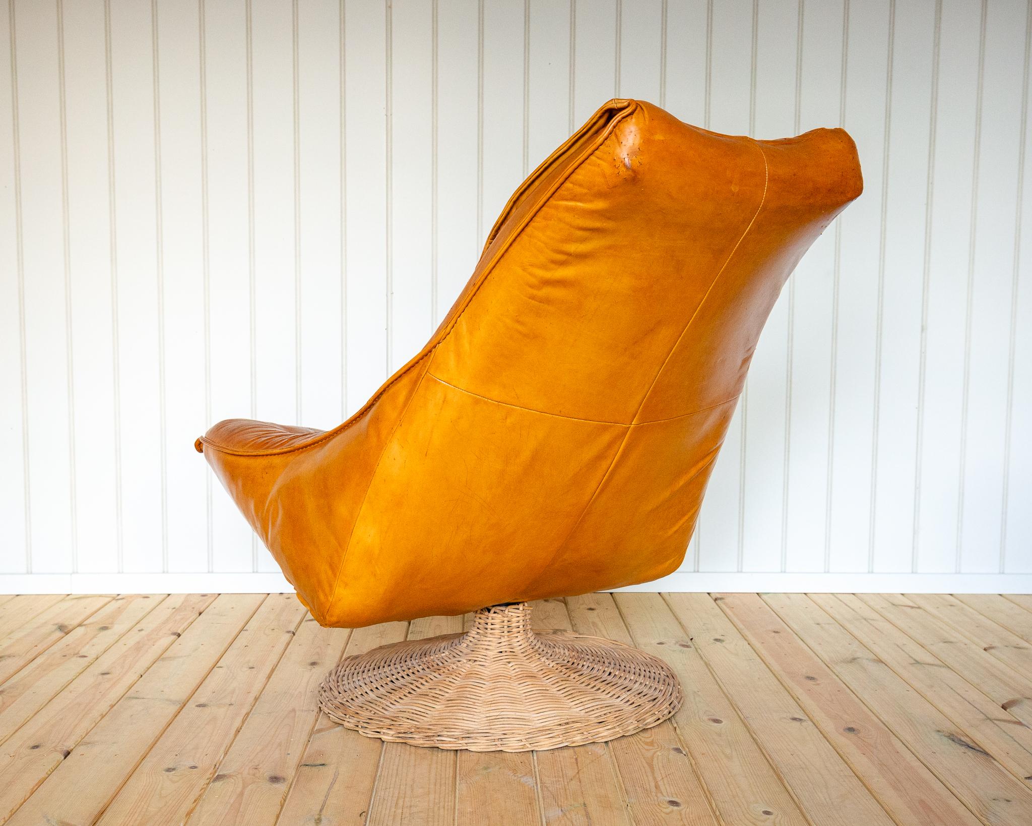 Chaise longue pivotante MCM en cuir caramel 1970 DEN Gerard Van Den Berg Montis en vente 4