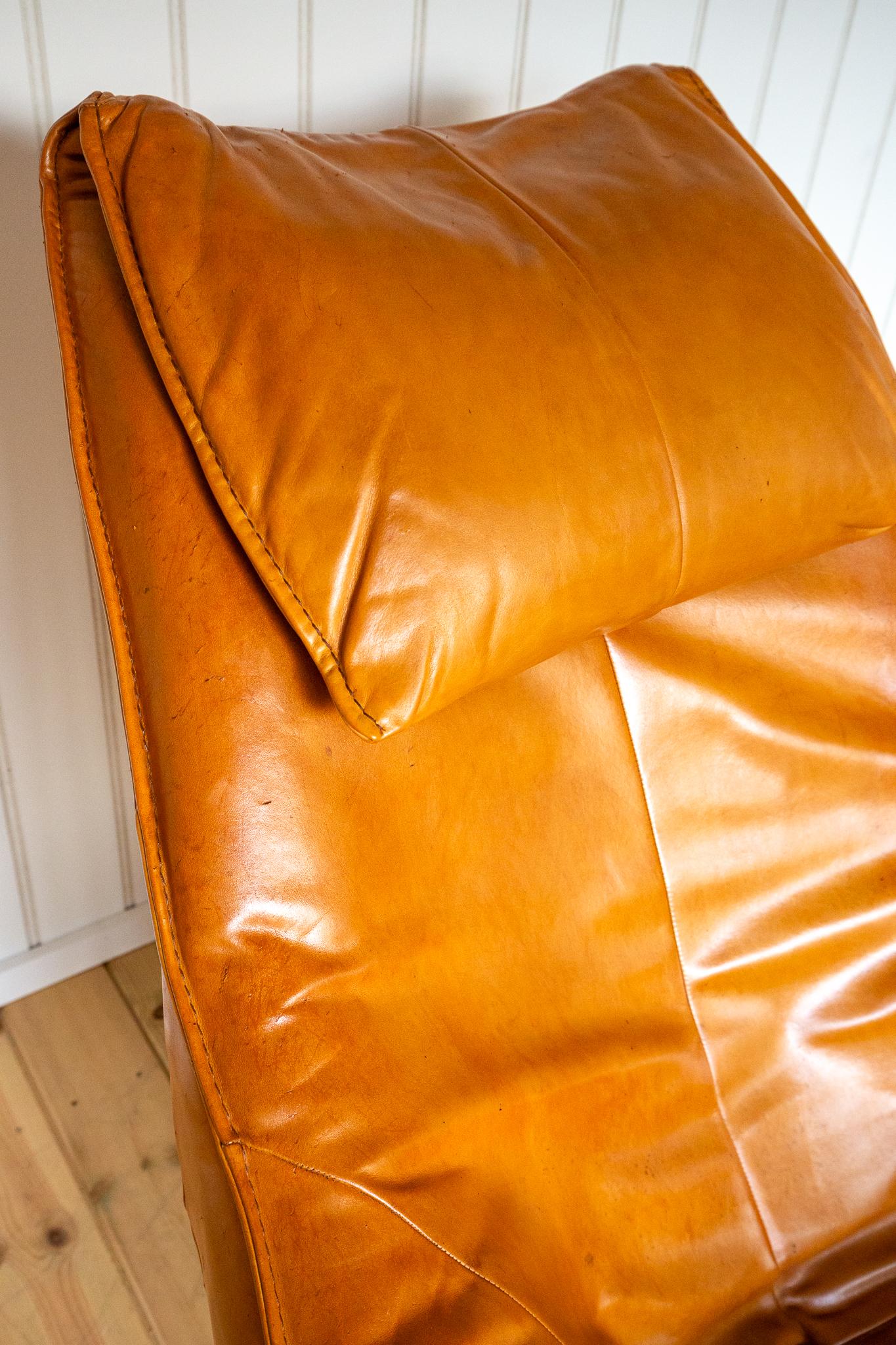 Chaise longue pivotante MCM en cuir caramel 1970 DEN Gerard Van Den Berg Montis en vente 10