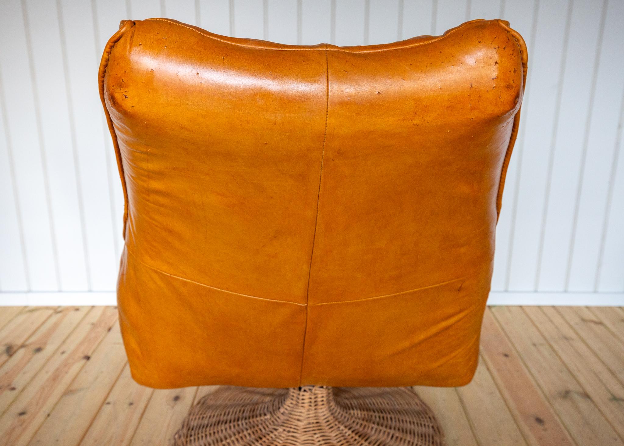 Chaise longue pivotante MCM en cuir caramel 1970 DEN Gerard Van Den Berg Montis en vente 12