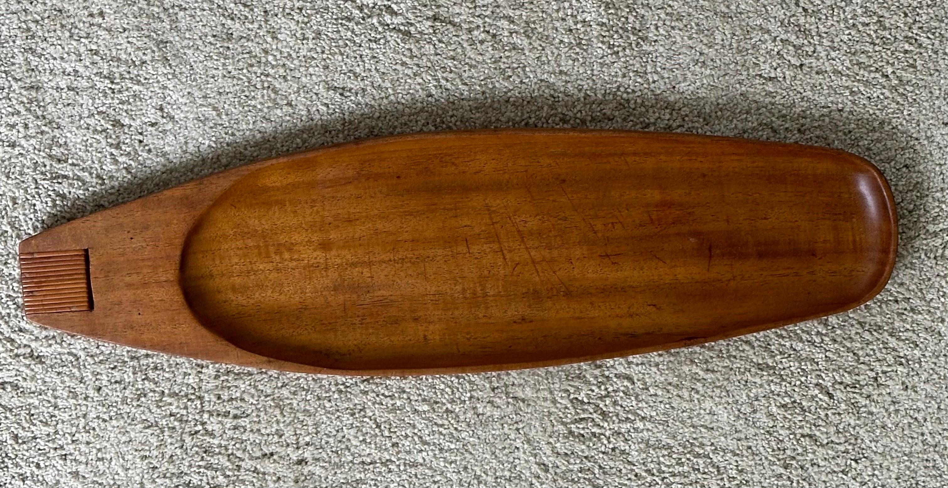MCM Taverneau Wood & Wicker Handled Oblong Serving Tray by Arthur Umanoff In Good Condition For Sale In San Diego, CA