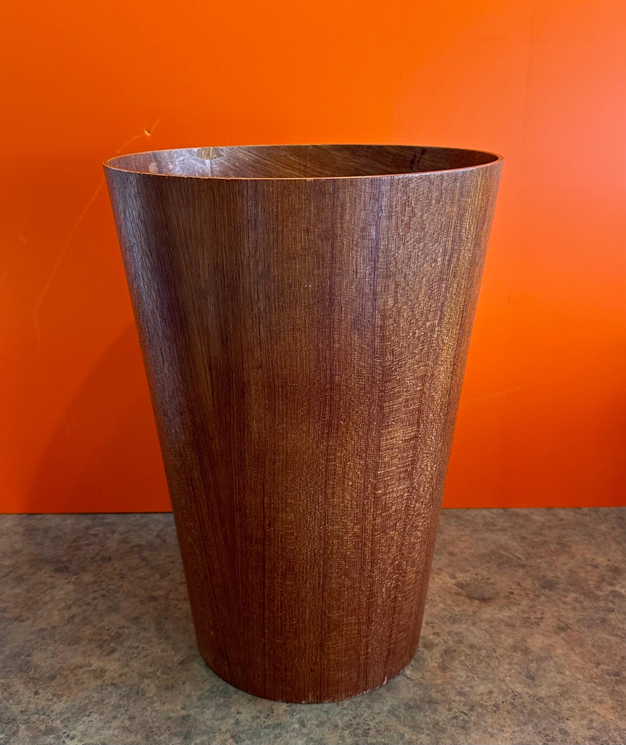 20th Century MCM Teak Waste Basket in the Style of Martin Aberg for Servex Rainbow