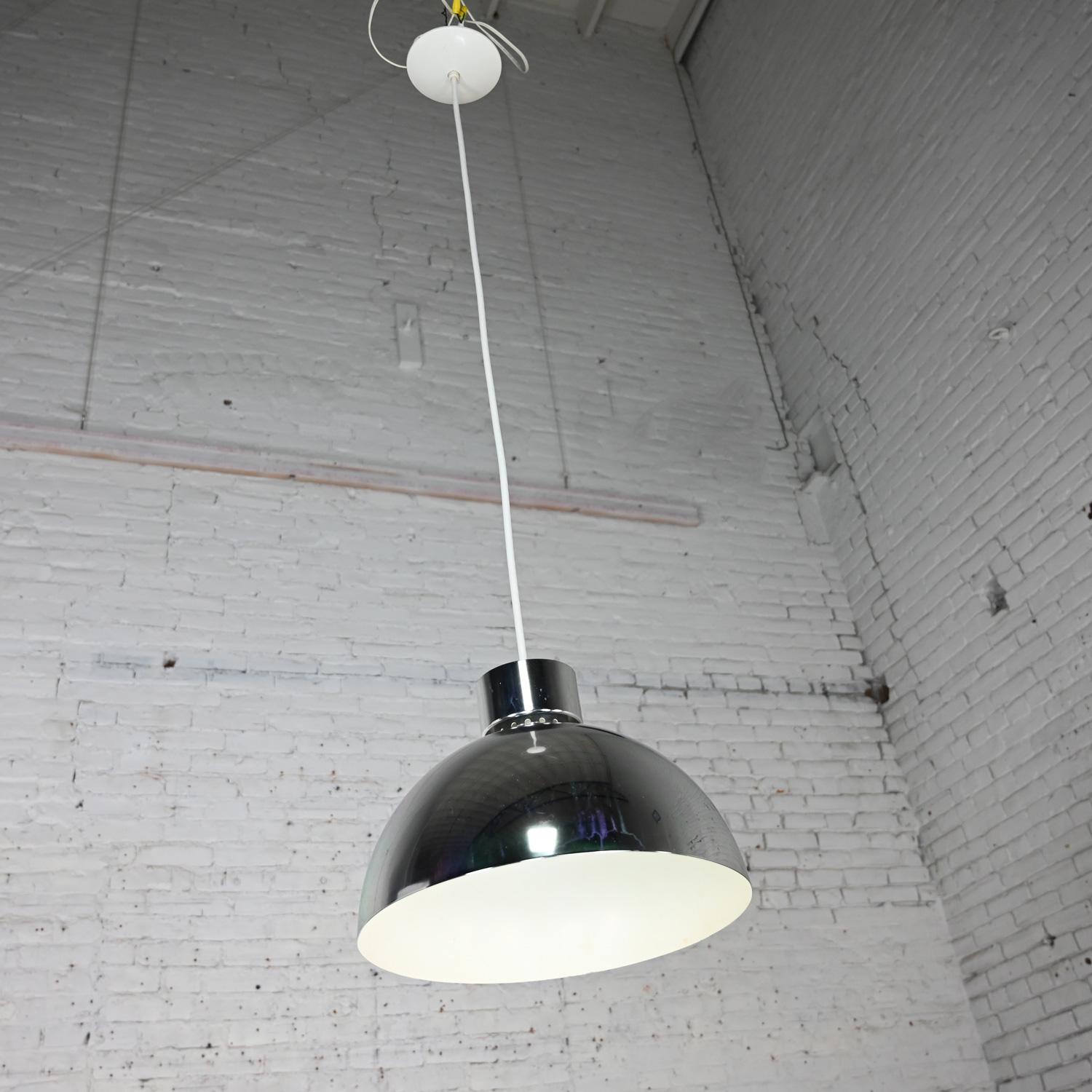 MCM to Modern Aluminum Dome Pendant Hanging Light Fixture Selling Separately In Good Condition For Sale In Topeka, KS