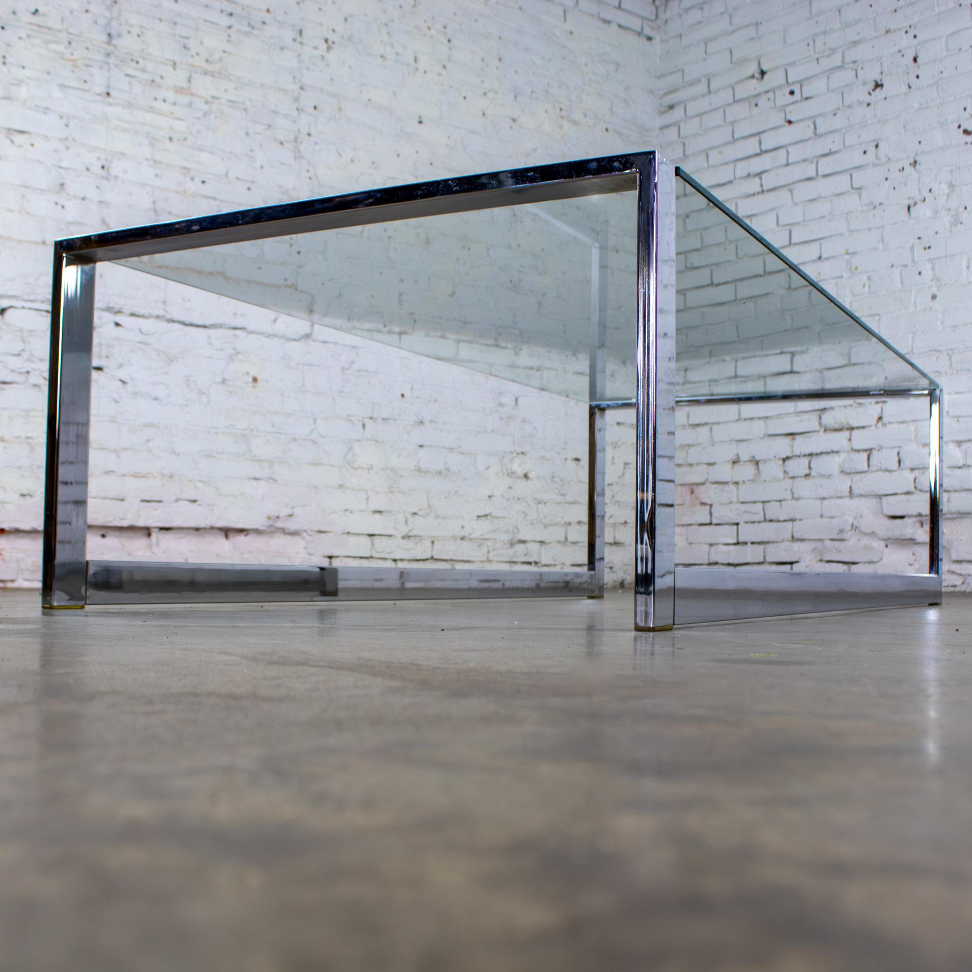 MCM to Modern Großer Couchtisch Chromrohrgestell mit Kufenfuß und Glasplatte im Angebot 11