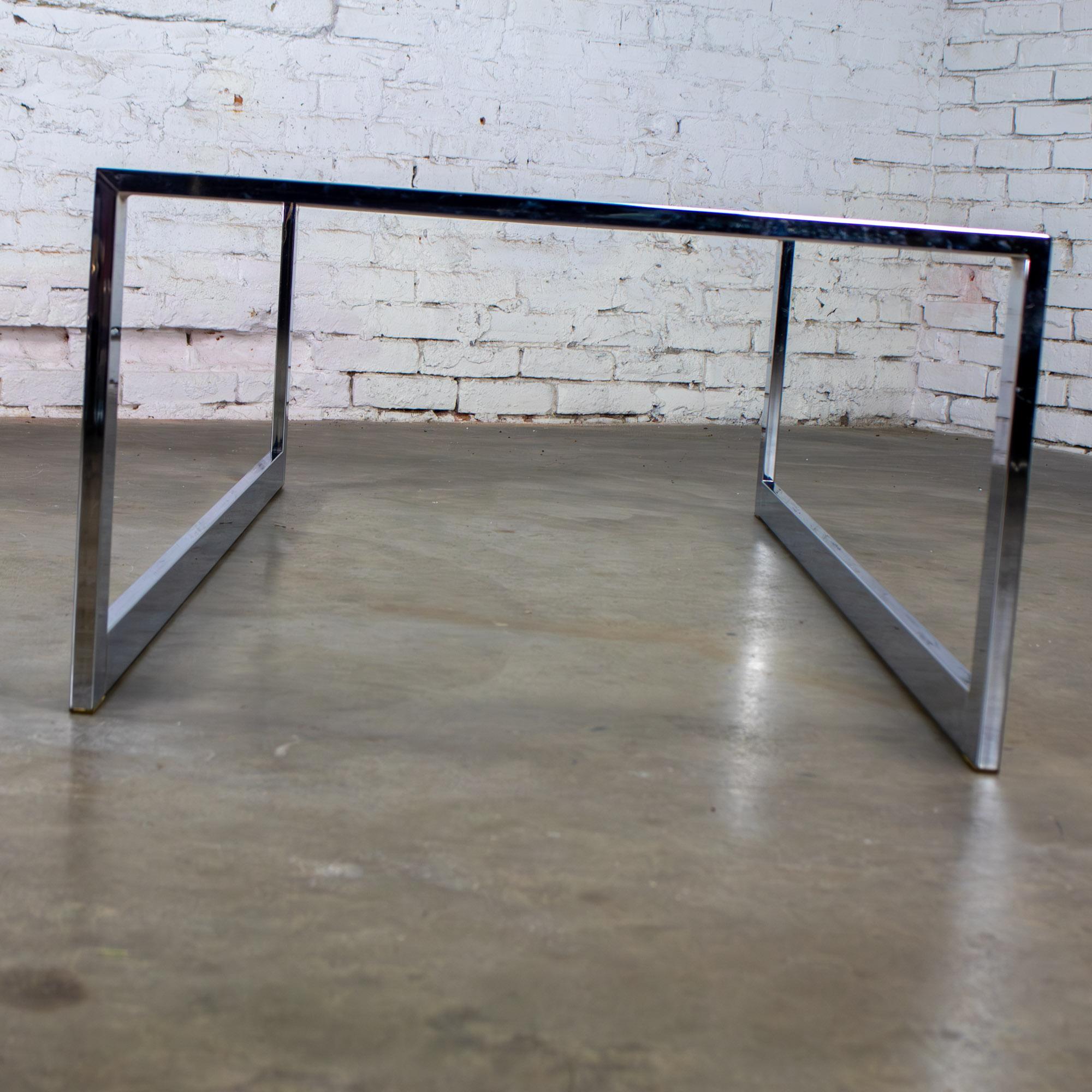 MCM to Modern Großer Couchtisch Chromrohrgestell mit Kufenfuß und Glasplatte im Angebot 12