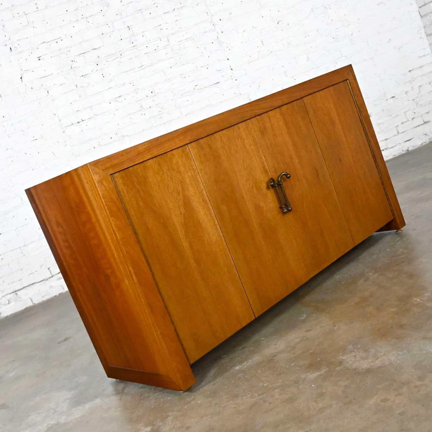 narrow console cabinet with doors