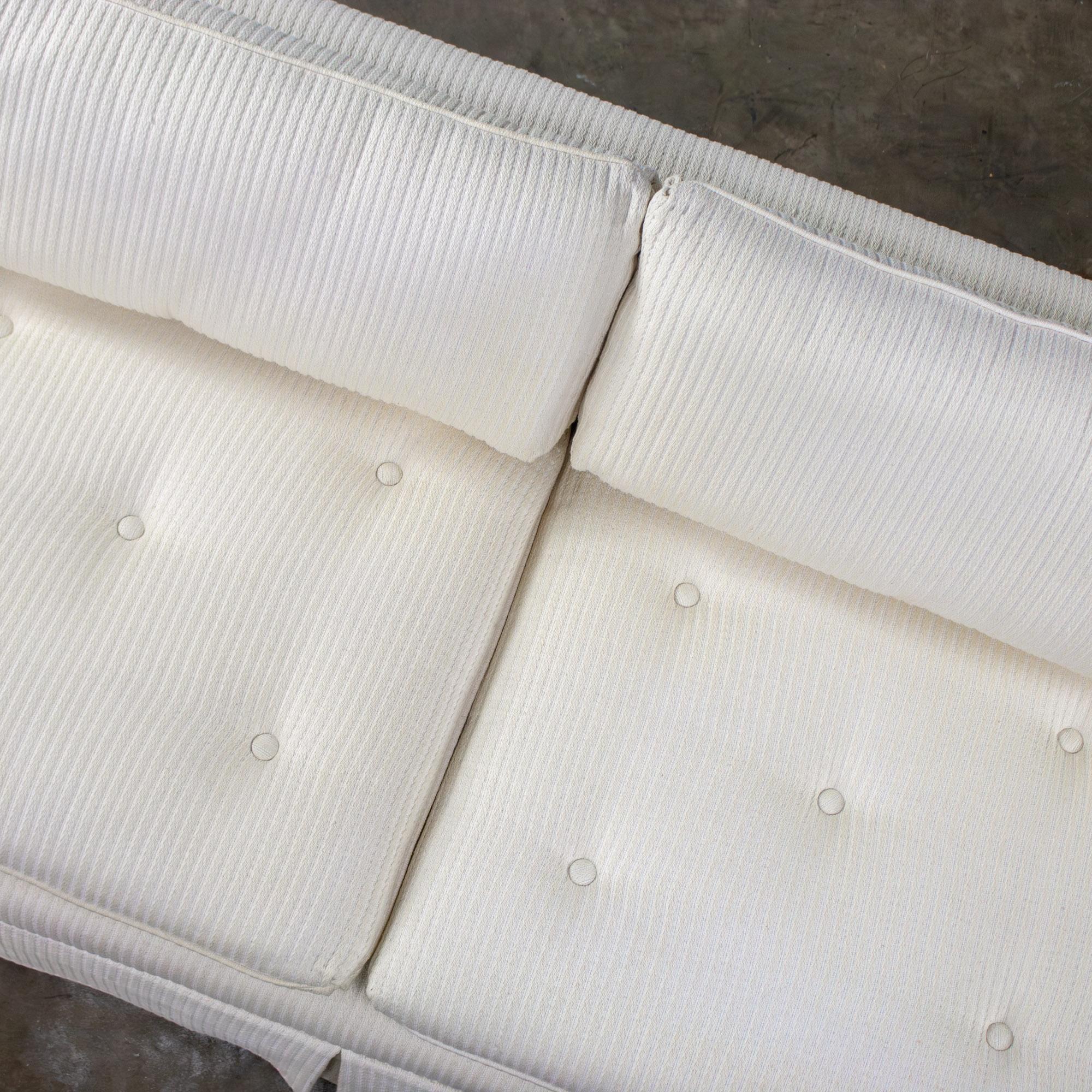 Loveseat o Sofá sin brazos MCM to Modern Slipper Style Blanco roto con textura de rayas en venta 3