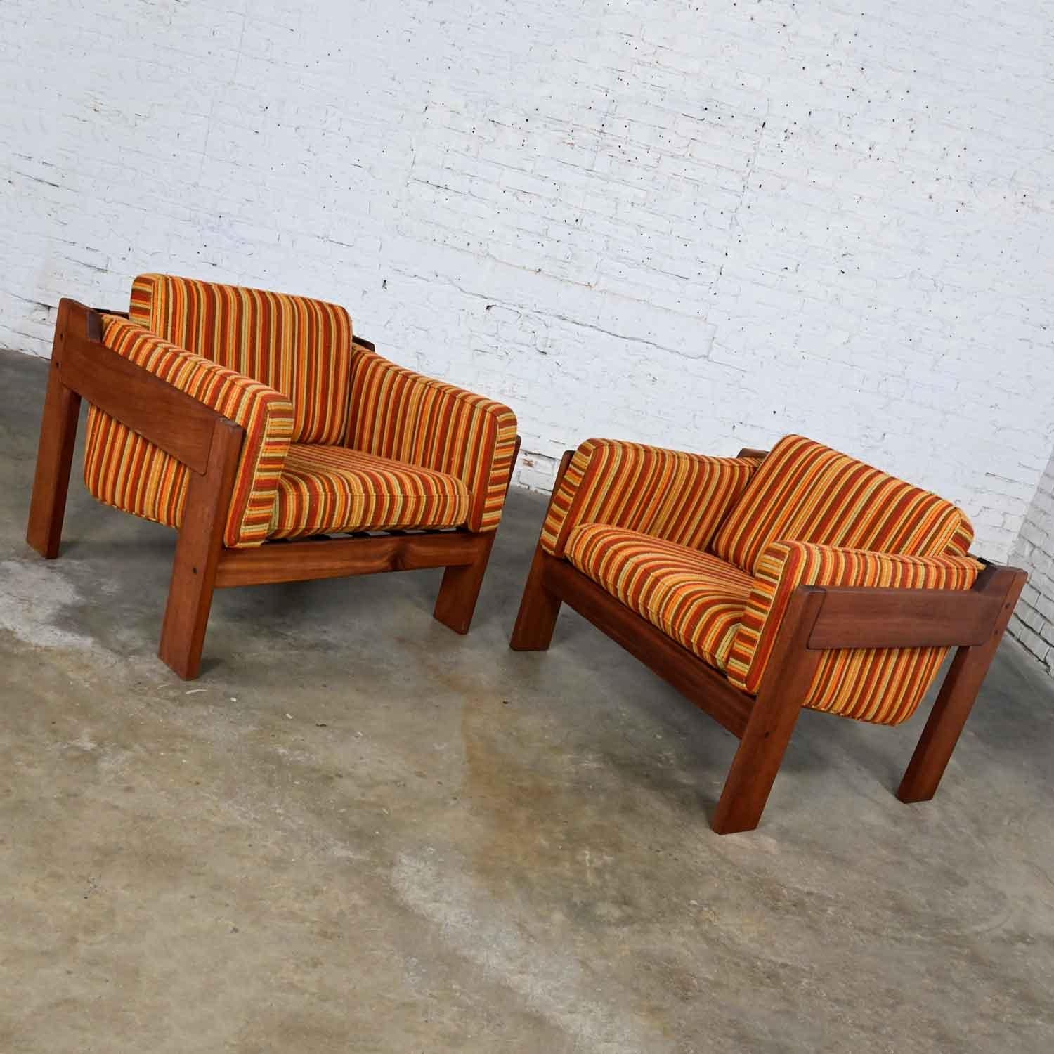 MCM to Modern Teak Orange Striped Club Chairs Style Tobia Scarpa or Lou Hodges In Good Condition In Topeka, KS
