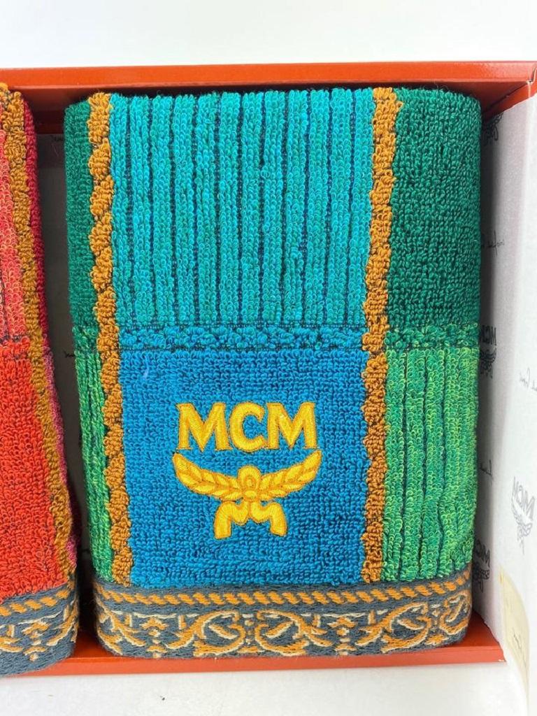 MCM Ultra Rare Red x Blue Logo Towel Set 10m520  For Sale 1