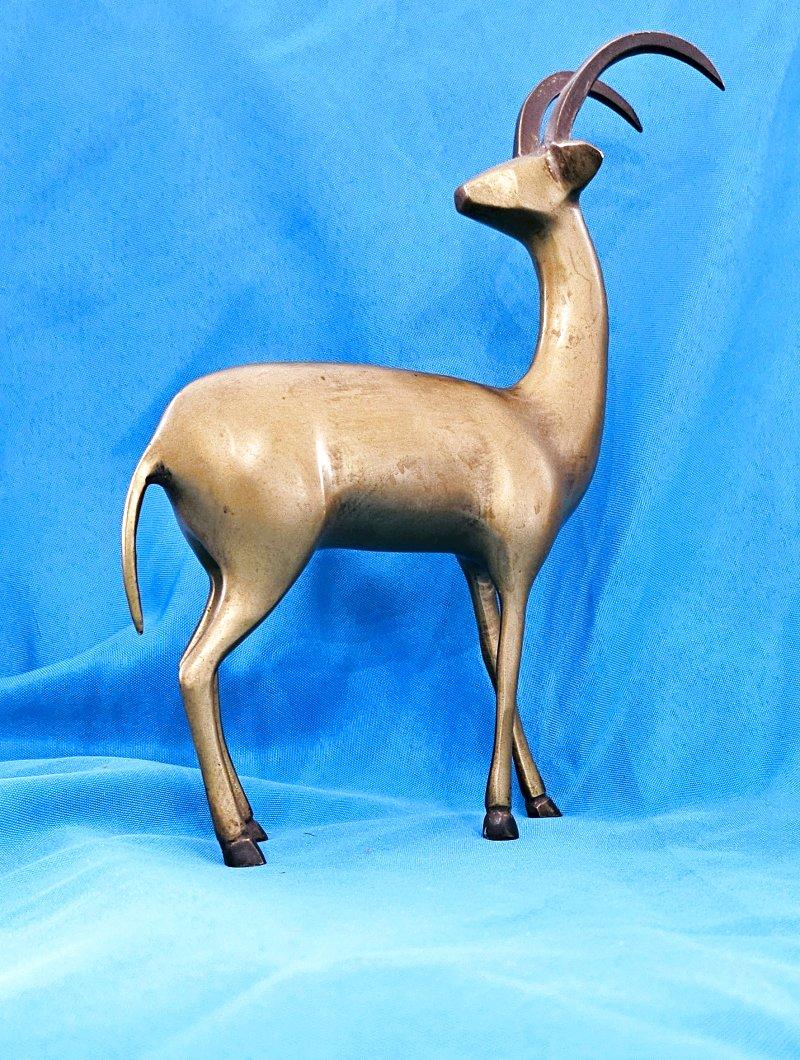 10.5 Inch MCM Brass Antelope Sculpture Loet Vanderveen Style - CLOSING SALE en vente 4