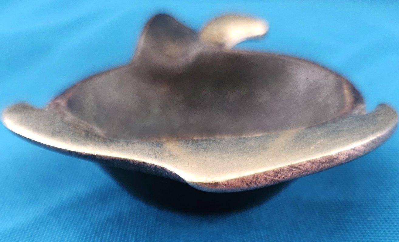 MCM / Vintage Brass (or Bronze?) Stylized Fish Shaped Ashtray For Sale 6