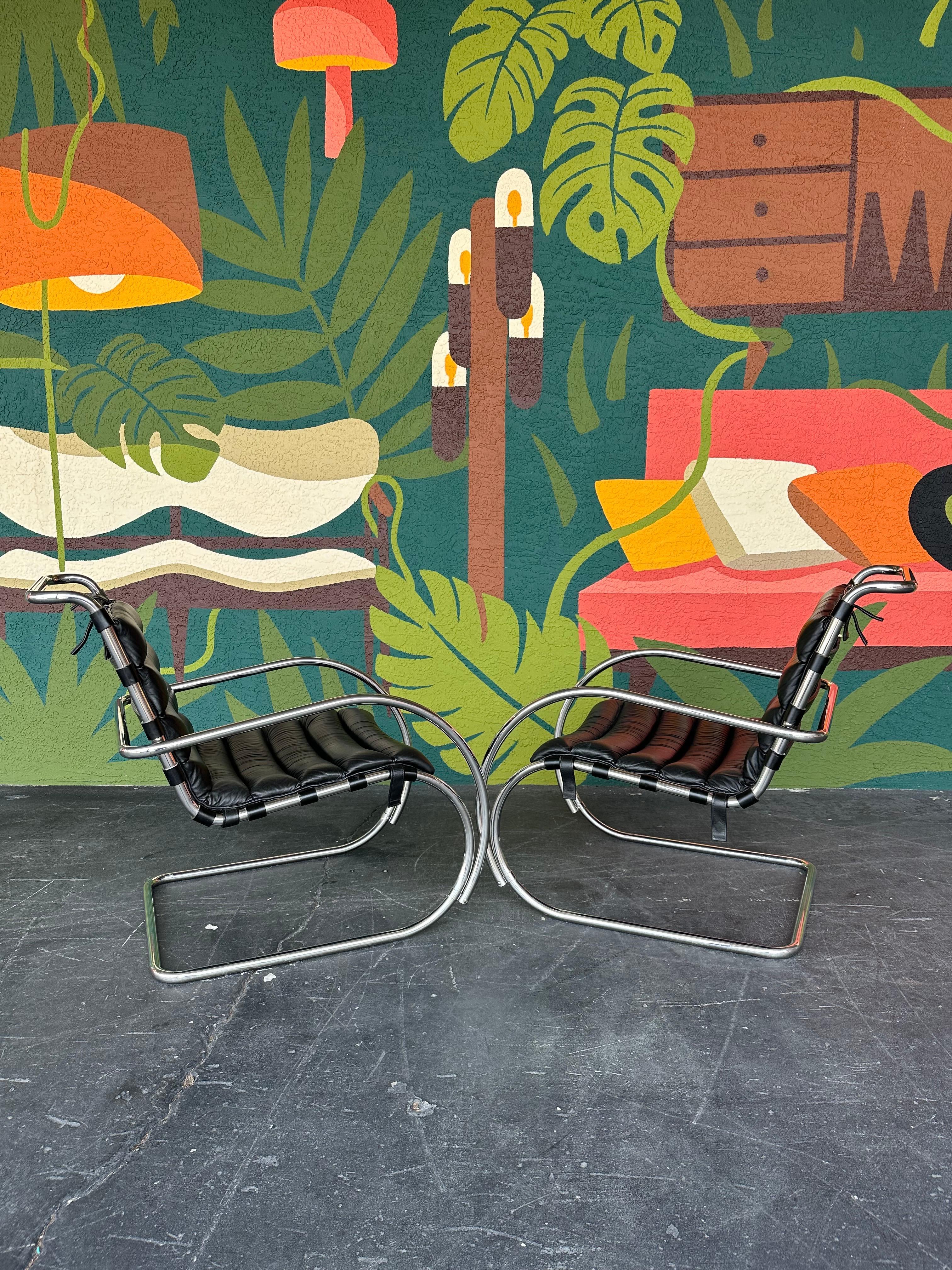 MCM Vintage Pair of Mies Van Der Rohe MR Leather Lounge Chairs In Fair Condition In Lutz, FL