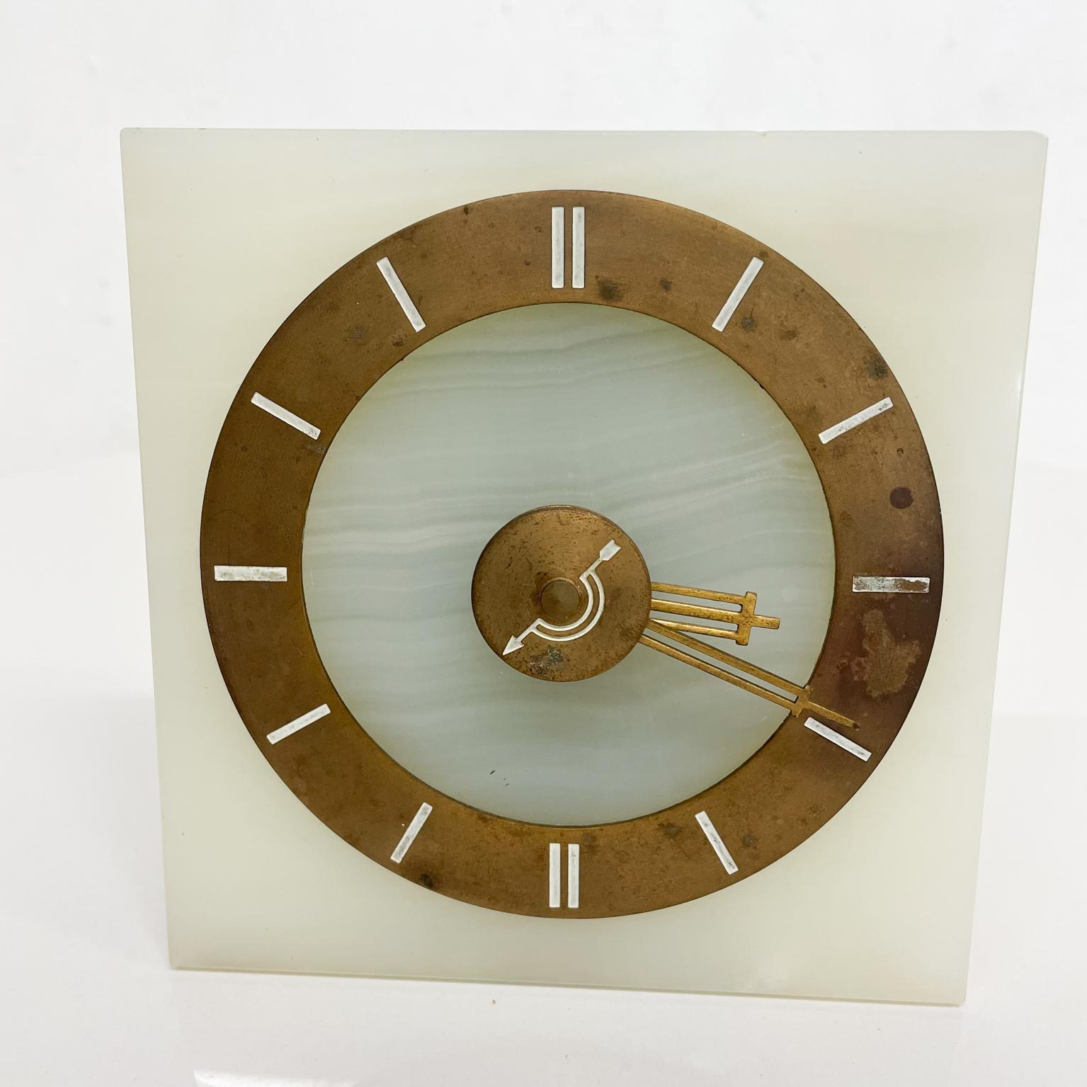 1930s Art Deco Table Clock Marble Stone Brass by Hammond CO Chicago IL In Good Condition In Chula Vista, CA