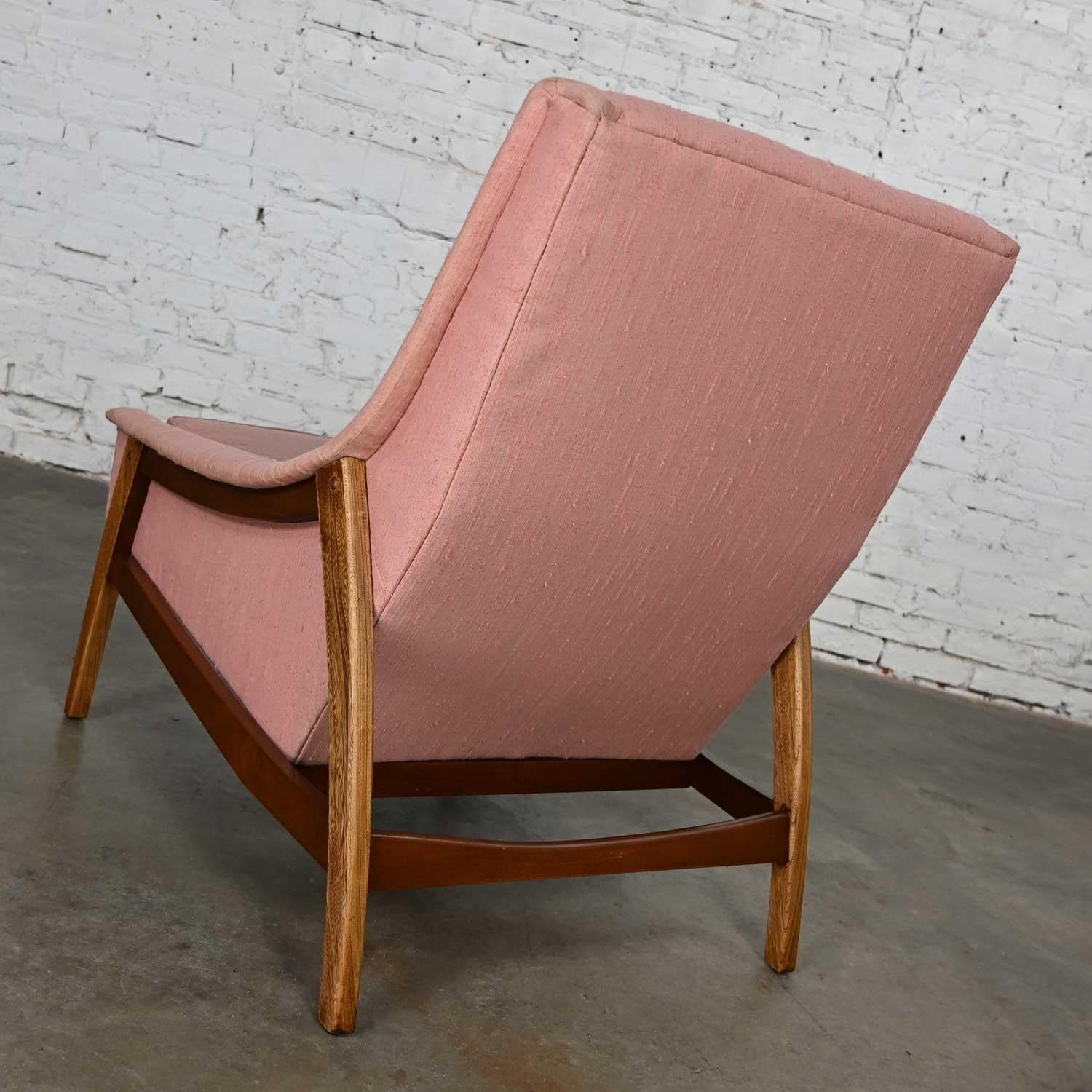 American MCM Walnut & Ash Frame with Pink Fabric Lounge Chair Style of Dux or Kroehler For Sale