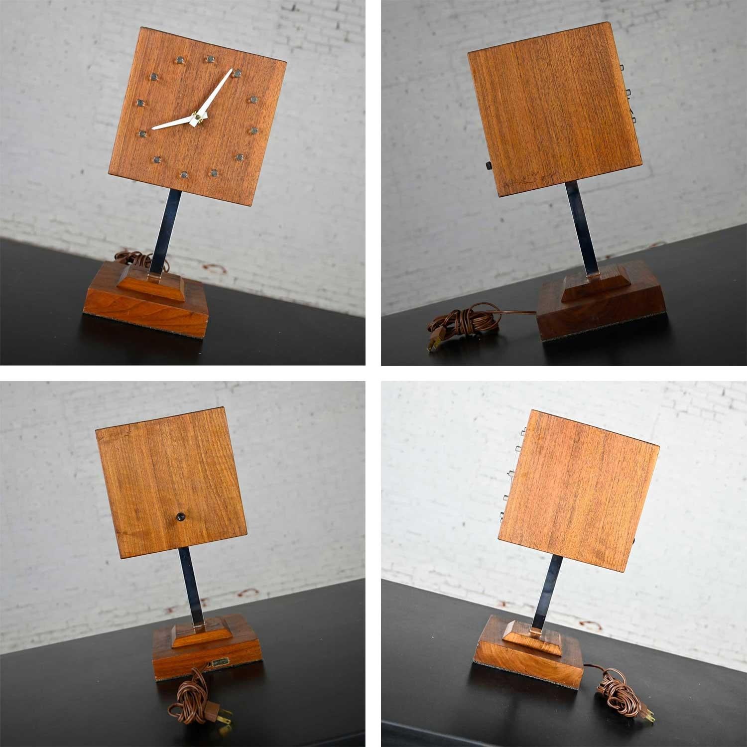 MCM Walnut & Chrome Cube Clock Lamp by V. H. Woolums Style Howard Miller Clocks 11