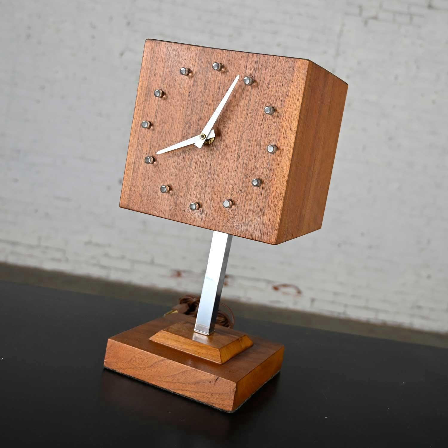 American MCM Walnut & Chrome Cube Clock Lamp by V. H. Woolums Style Howard Miller Clocks