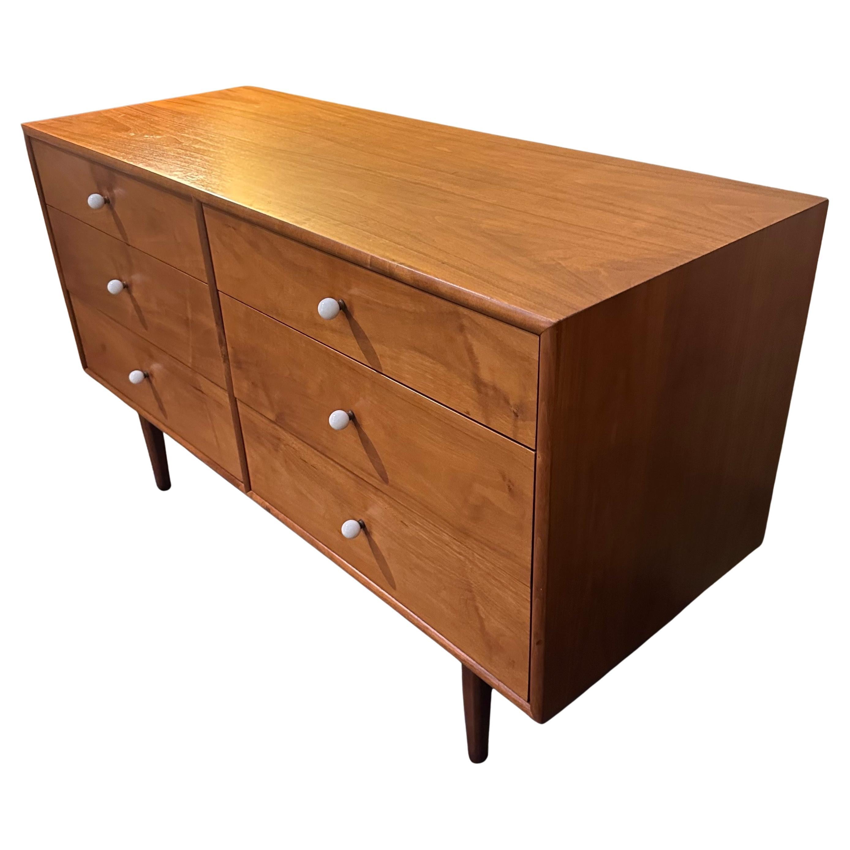 Americano Comò a sei cassetti in noce MCM 
