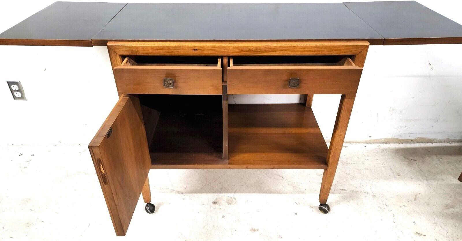 MCM Walnut Rolling Sideboard Bar Cart by Kroehler In Good Condition For Sale In Lake Worth, FL