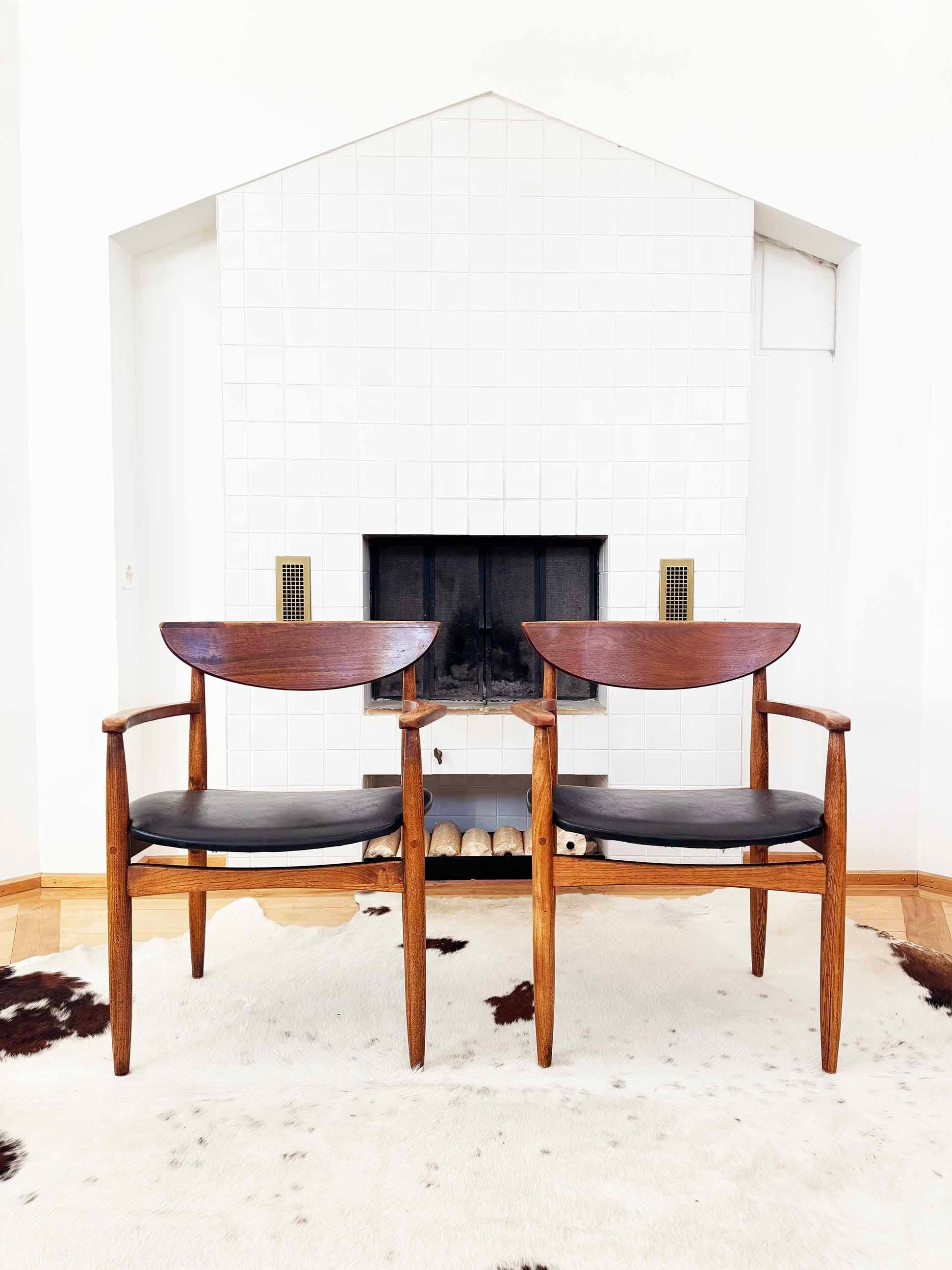 MCM Warren Church für Lane Perception Esszimmerstühle aus Nussbaumholz mit Katzenauge, 6er-Set (amerikanisch) im Angebot