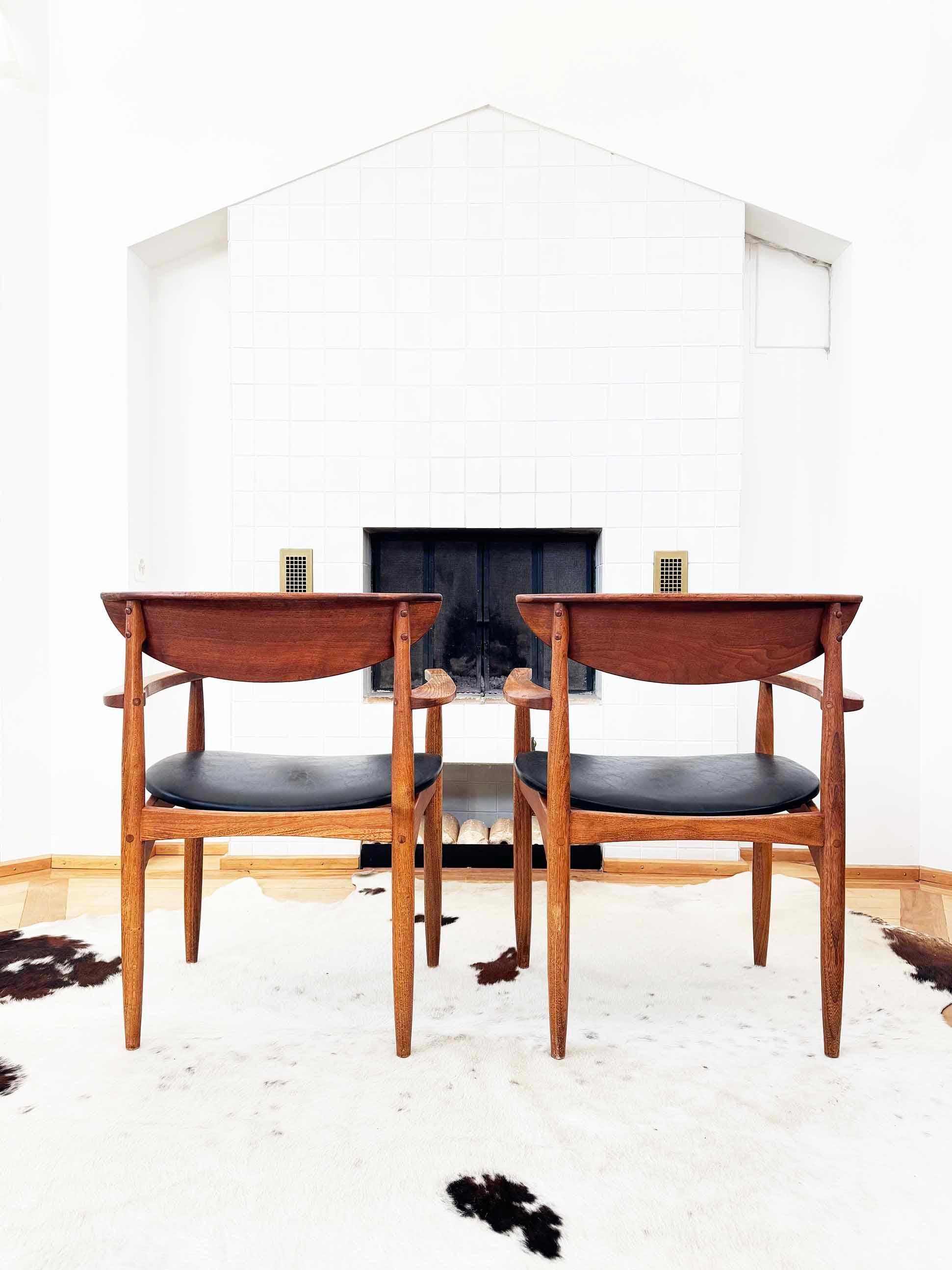 MCM Warren Church für Lane Perception Esszimmerstühle aus Nussbaumholz mit Katzenauge, 6er-Set im Angebot 2