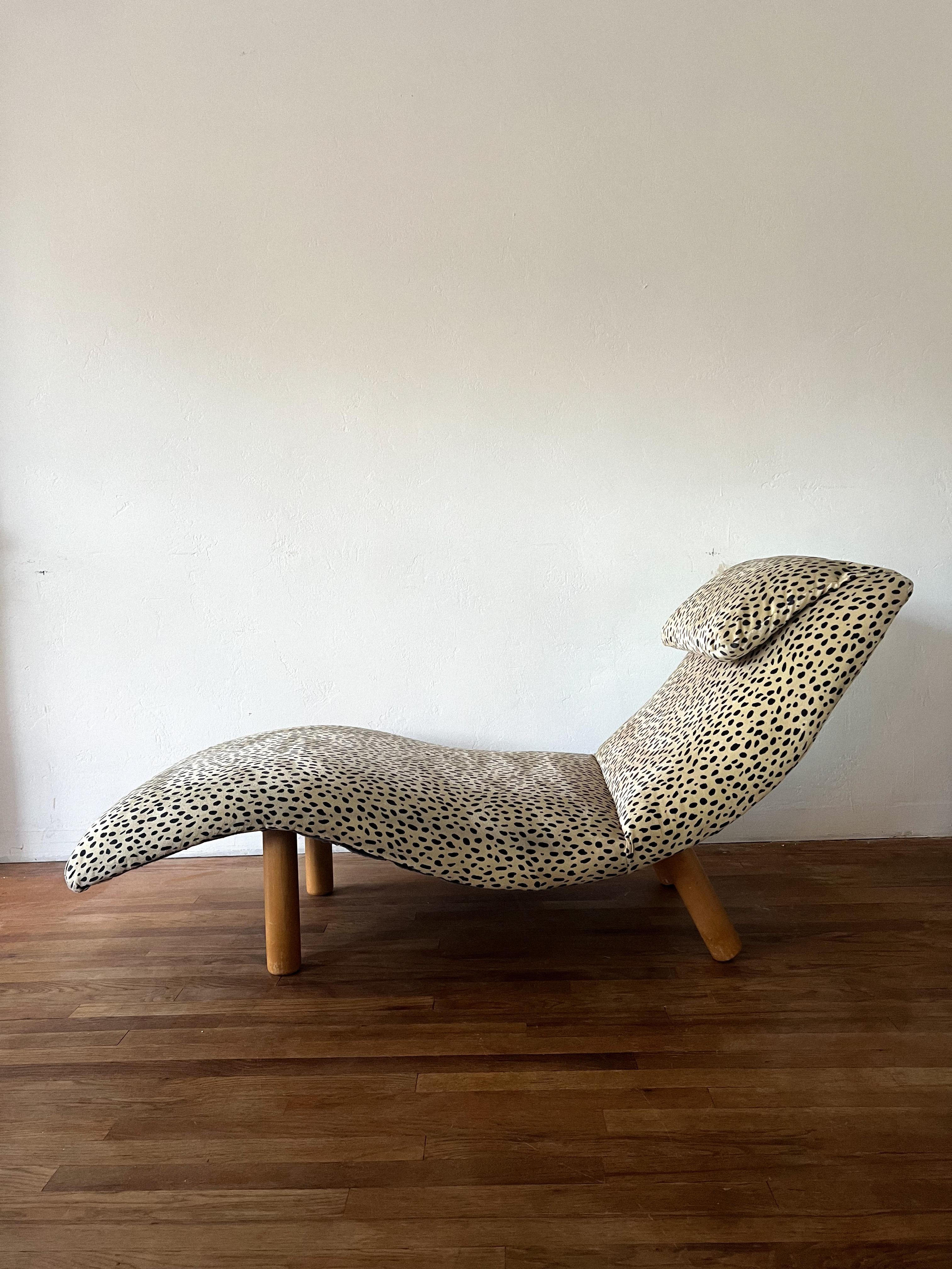 Mid-Century Modern MCM Wave Chaise Attributed to Enricho Bartolini For Sale