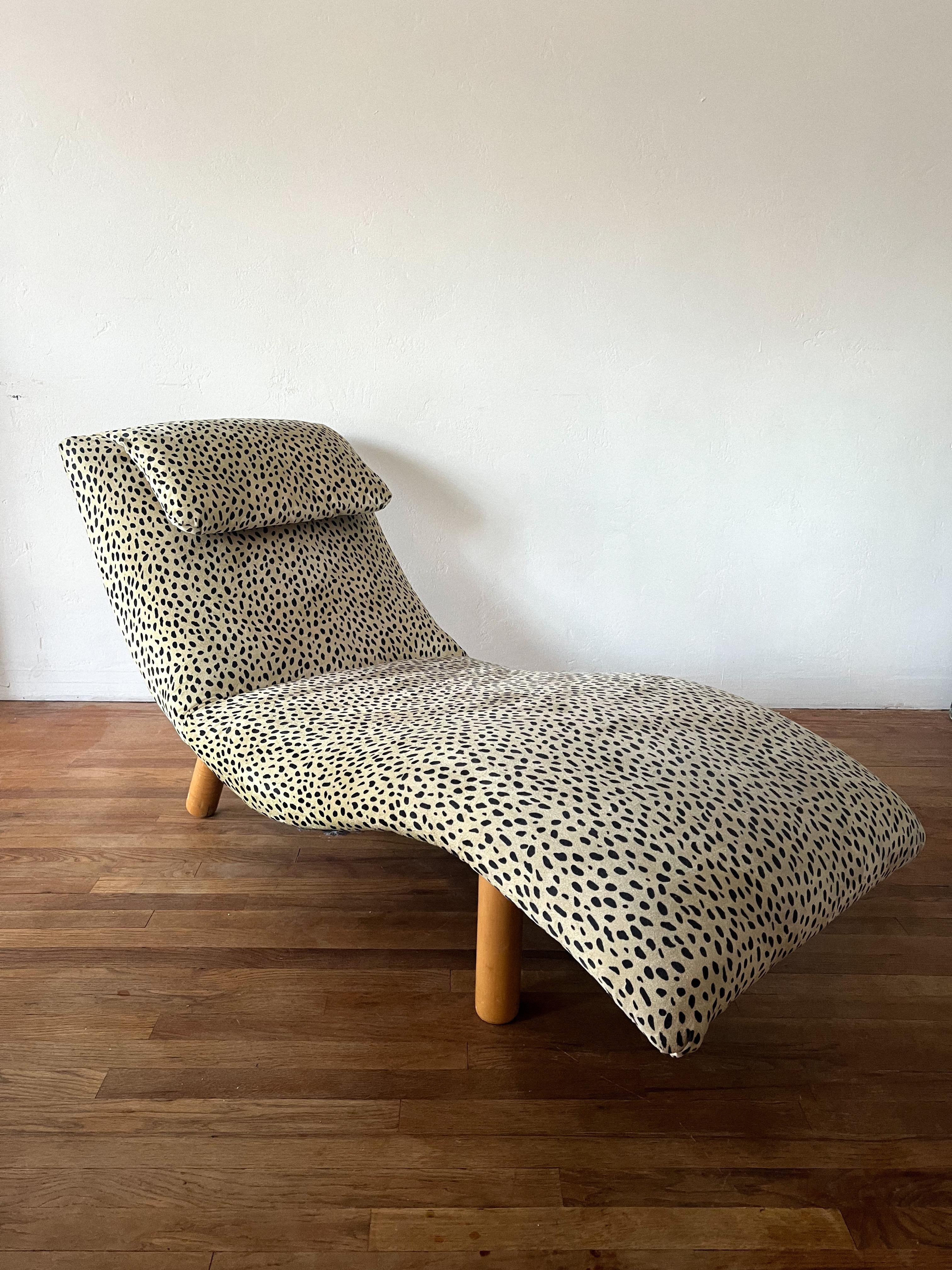 American MCM Wave Chaise Attributed to Enricho Bartolini For Sale