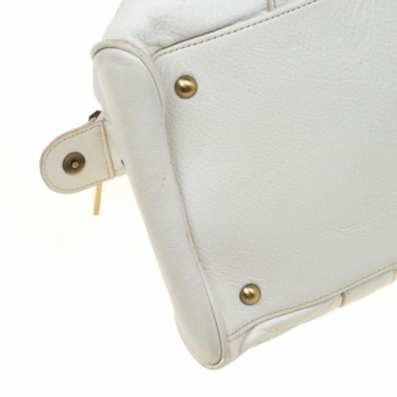 MCM Cartera con borla de piel blanca en venta 3