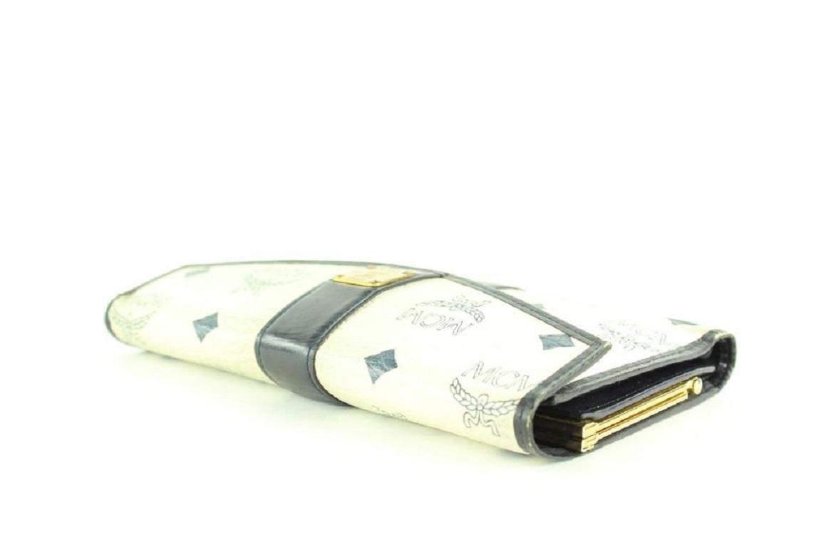 MCM White x Black Monogram Visetos Flap Wallet with Insert 1mcm519 In Good Condition In Dix hills, NY