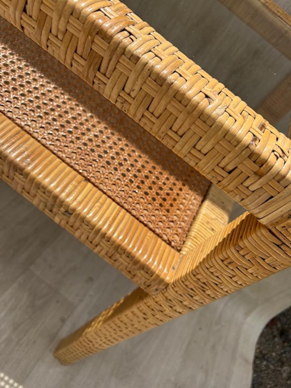 MCM Woven Rattan & Glass Two-Tier Console Table & Wall Mirror Set, Italy, 1970 For Sale 4