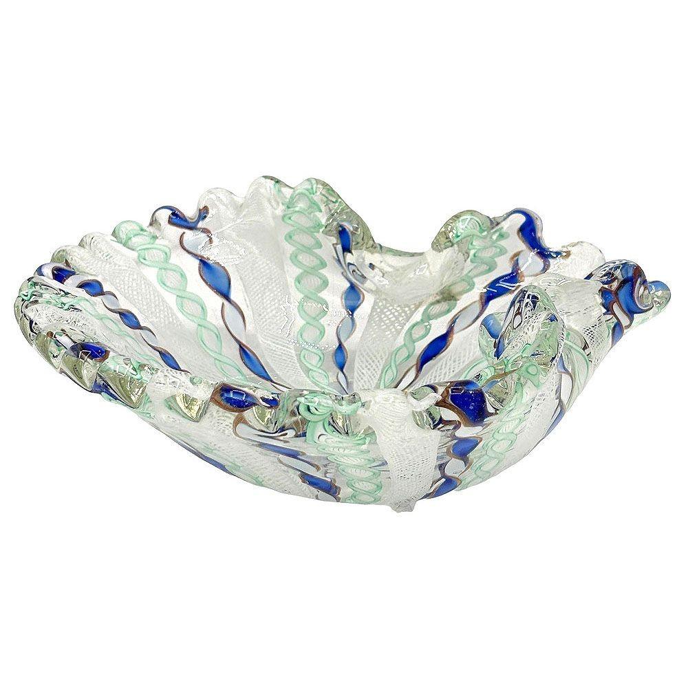 Italiano MCM Zanfircio Piatto conchiglia in vetro artistico di Murano The Artful Green Nastri di Salviati in vendita
