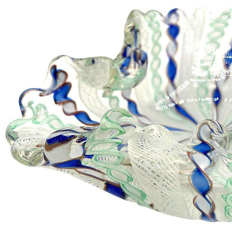 Metà XX secolo MCM Zanfircio Piatto conchiglia in vetro artistico di Murano The Artful Green Nastri di Salviati in vendita
