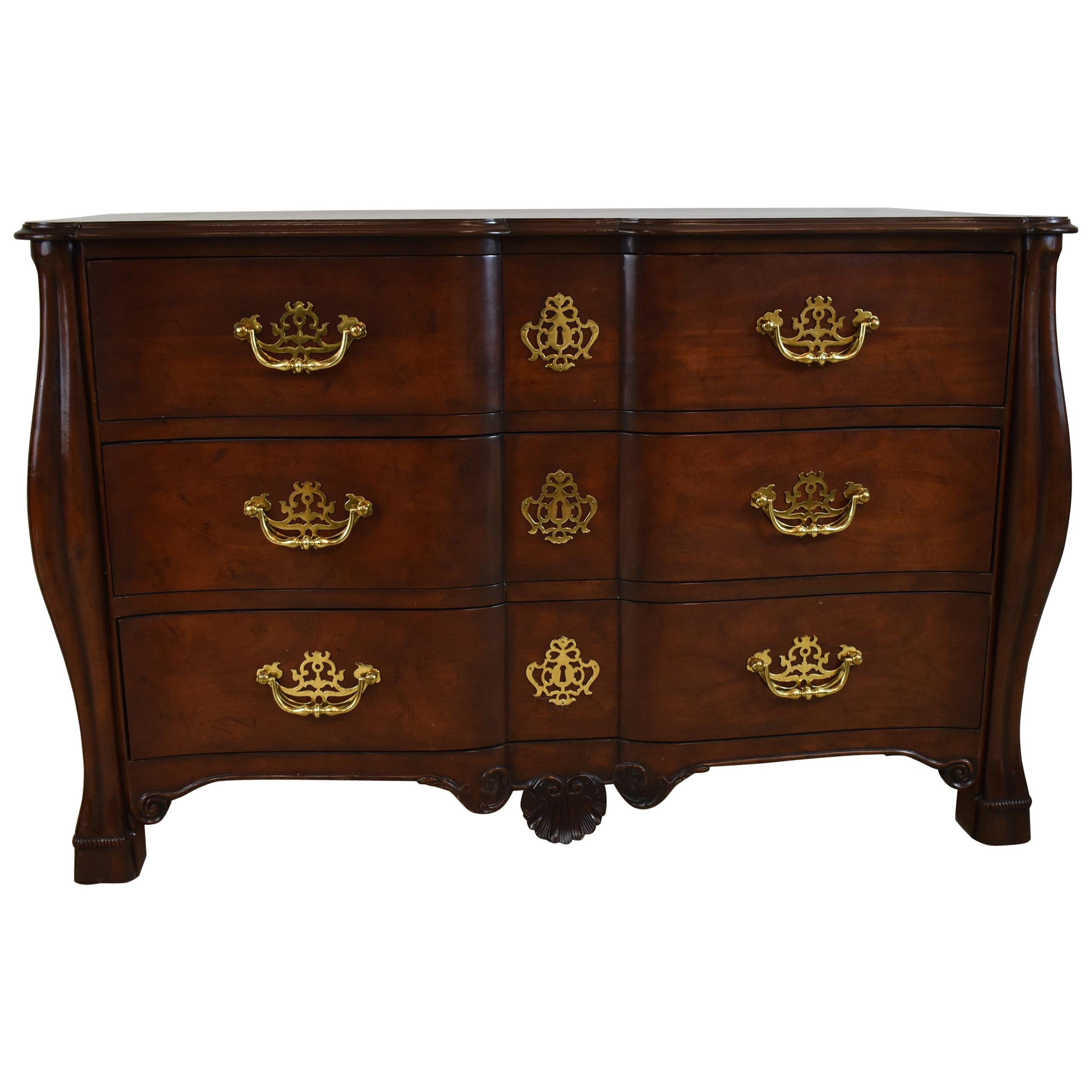 Baúl Chippendale Caoba Colección McMillen by Baker Furniture