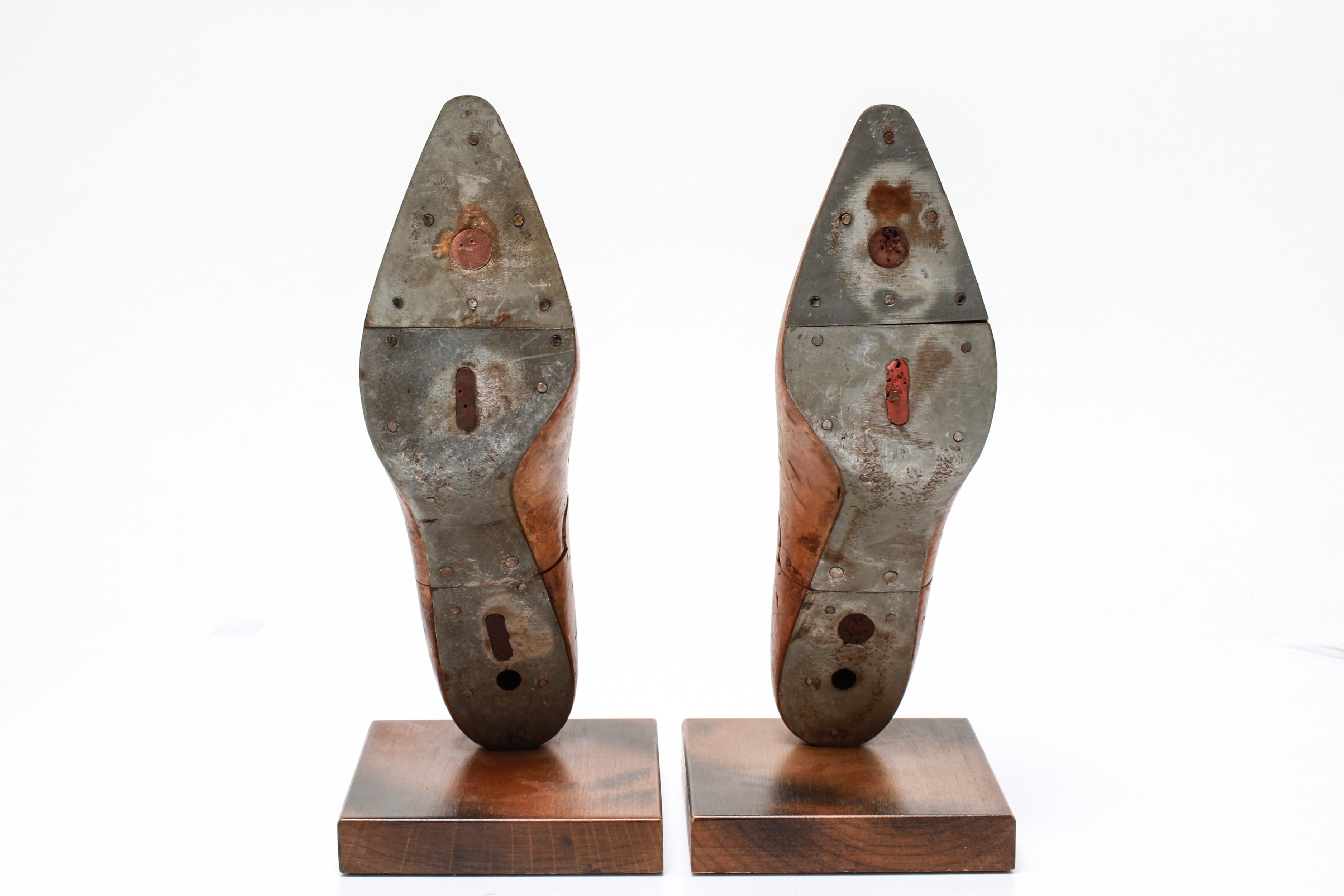 North American McNichol & Taylor Wood Shoe-Mold Bookends