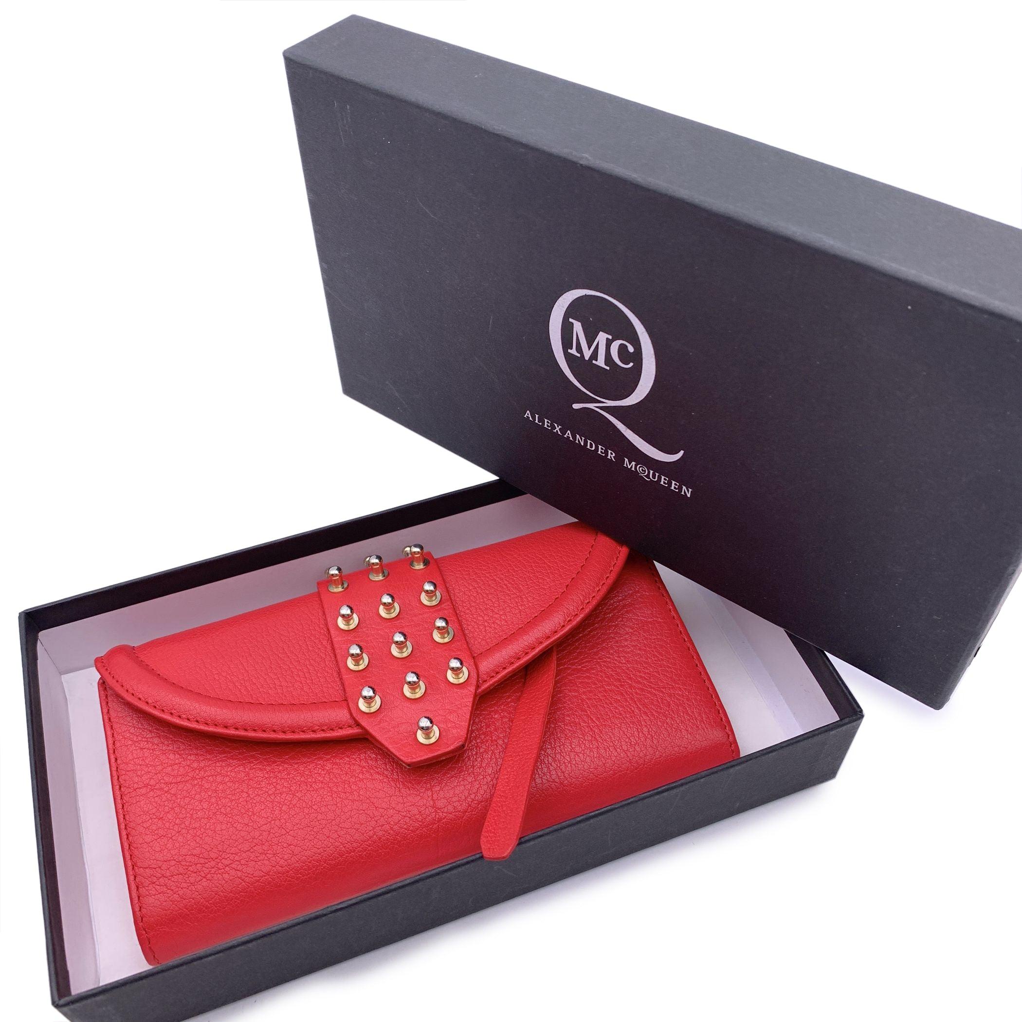 McQ Alexander McQueen Red Leather Studded Continental Wallet In Excellent Condition For Sale In Rome, Rome