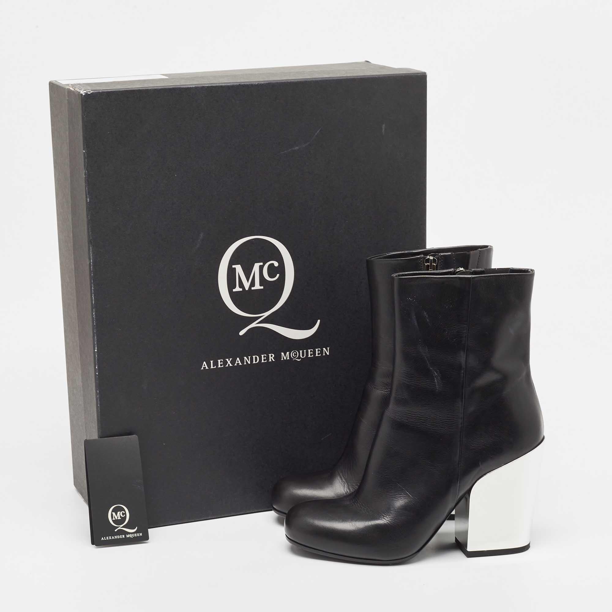McQ by Alexander McQueen Black Leather Geffrye Ankle Boots Size 39 For Sale 5