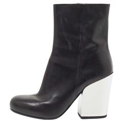 Used McQ by Alexander McQueen Black Leather Geffrye Ankle Boots Size 39