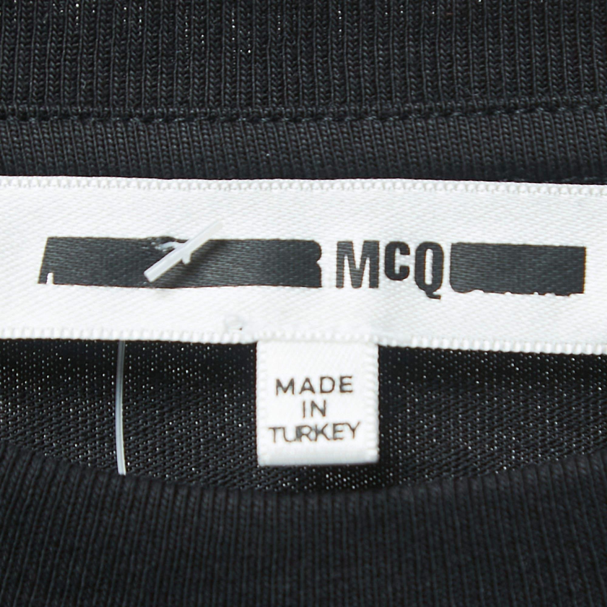 McQ by Alexander McQueen Black Print Cotton Crew Neck T-Shirt S In Excellent Condition In Dubai, Al Qouz 2
