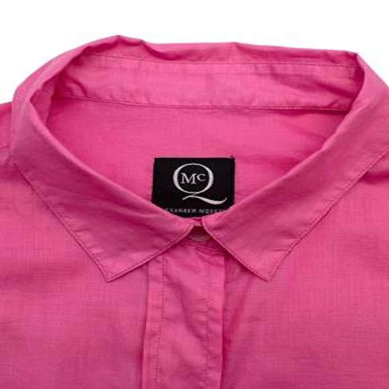 Women's McQ by Alexander McQueen Fuchsia Cotton Button Detail Shirt For Sale