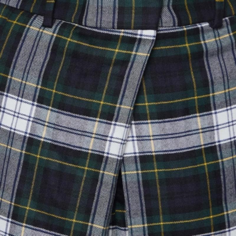 Nero McQ by Alexander McQueen Pantaloni a pieghe in lana tartan verde S in vendita