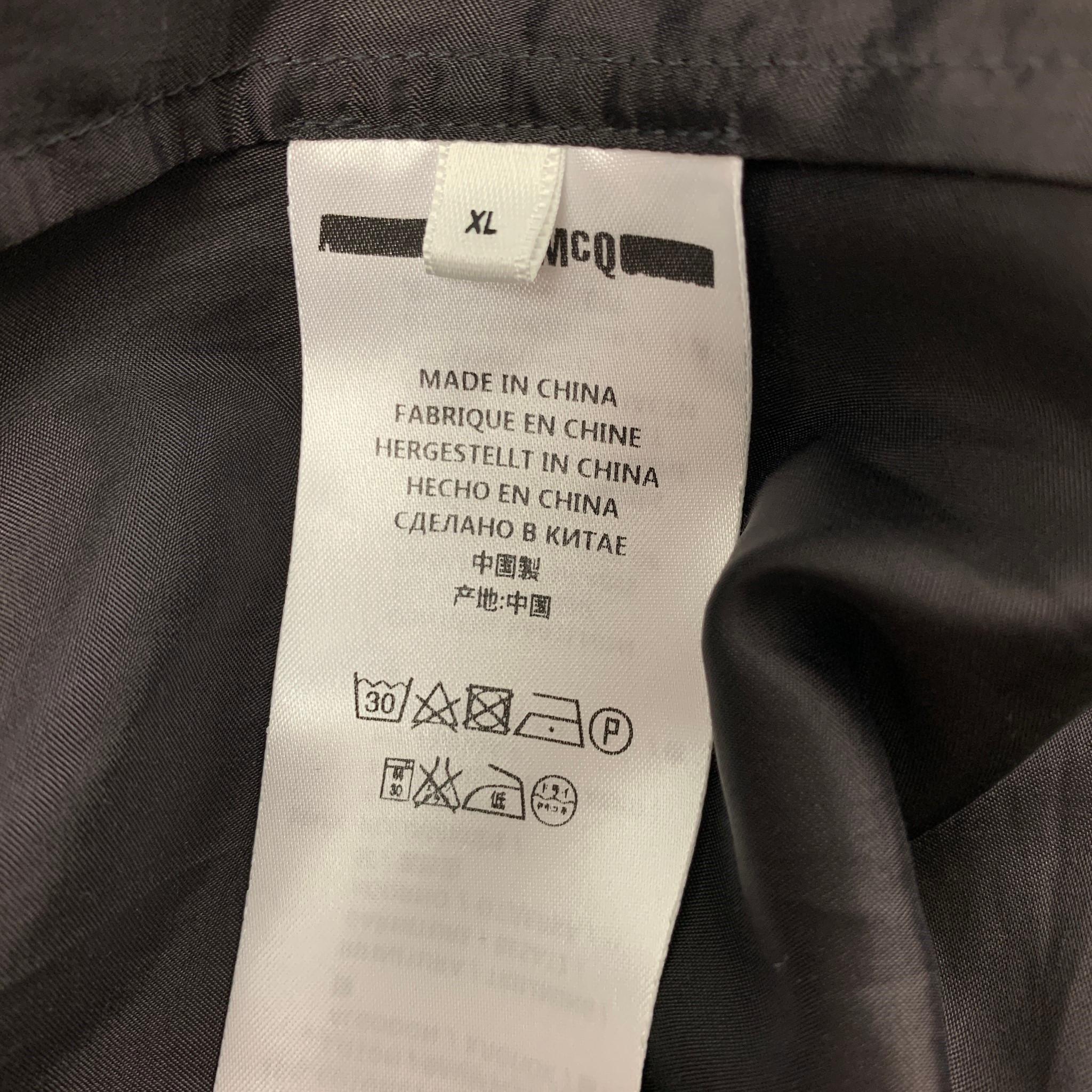 MCQ by ALEXANDER MCQUEEN Size XL Charcoal Short Sleeve Shirt In New Condition In San Francisco, CA